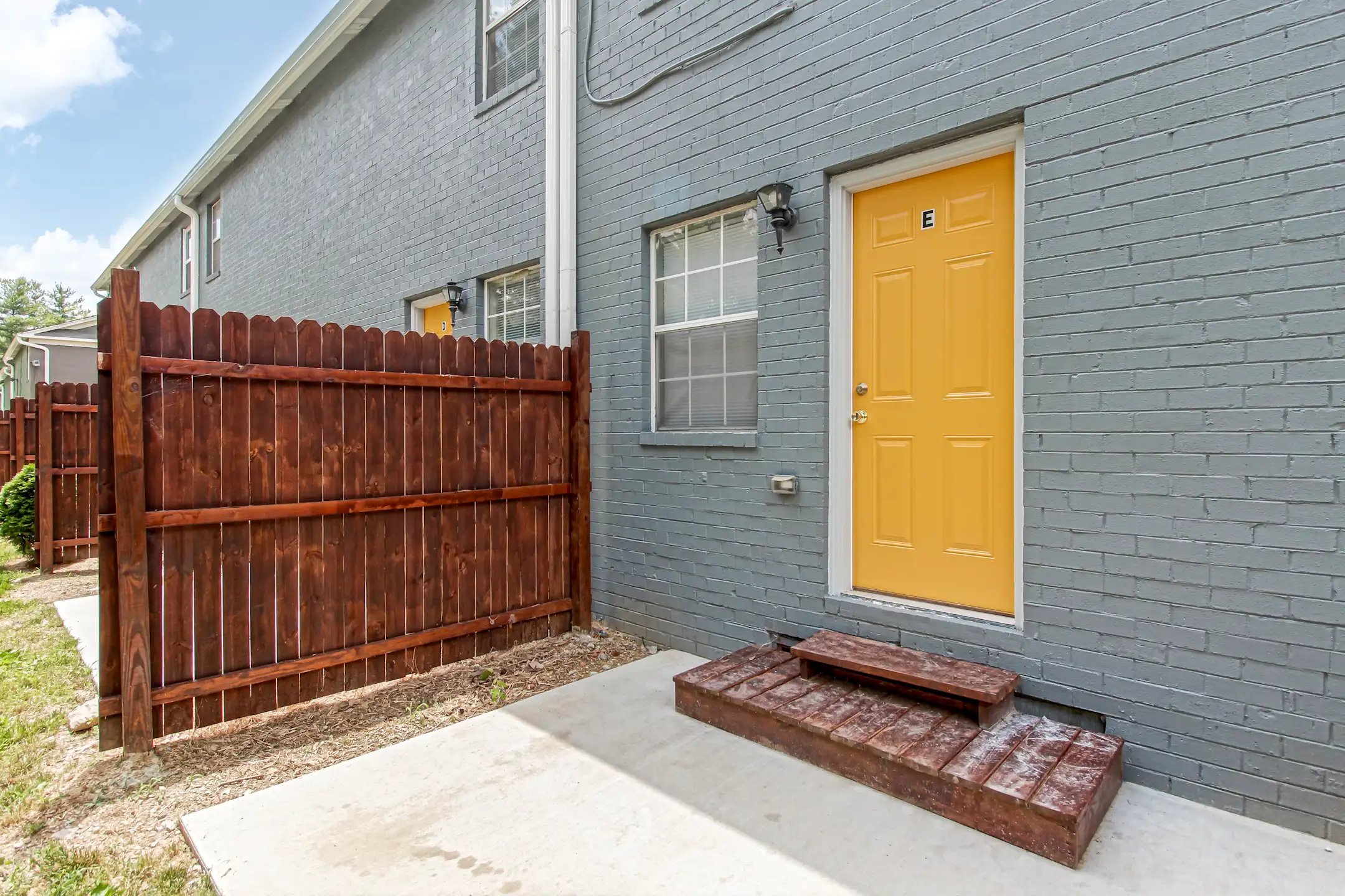 Churchill Downs Townhomes Knoxville, TN 37931