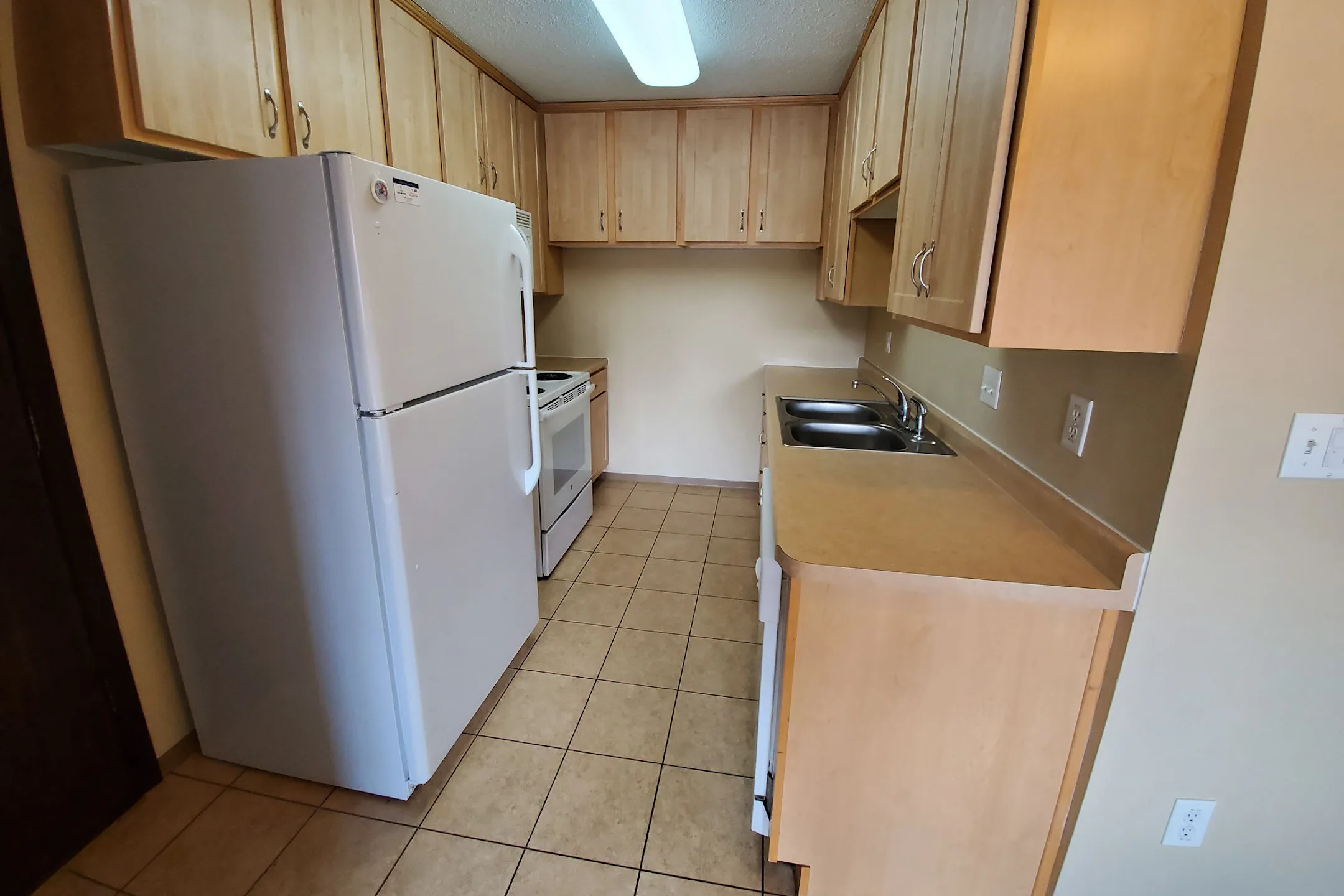 Lakeside Manor Apartments Chisholm, MN 55719