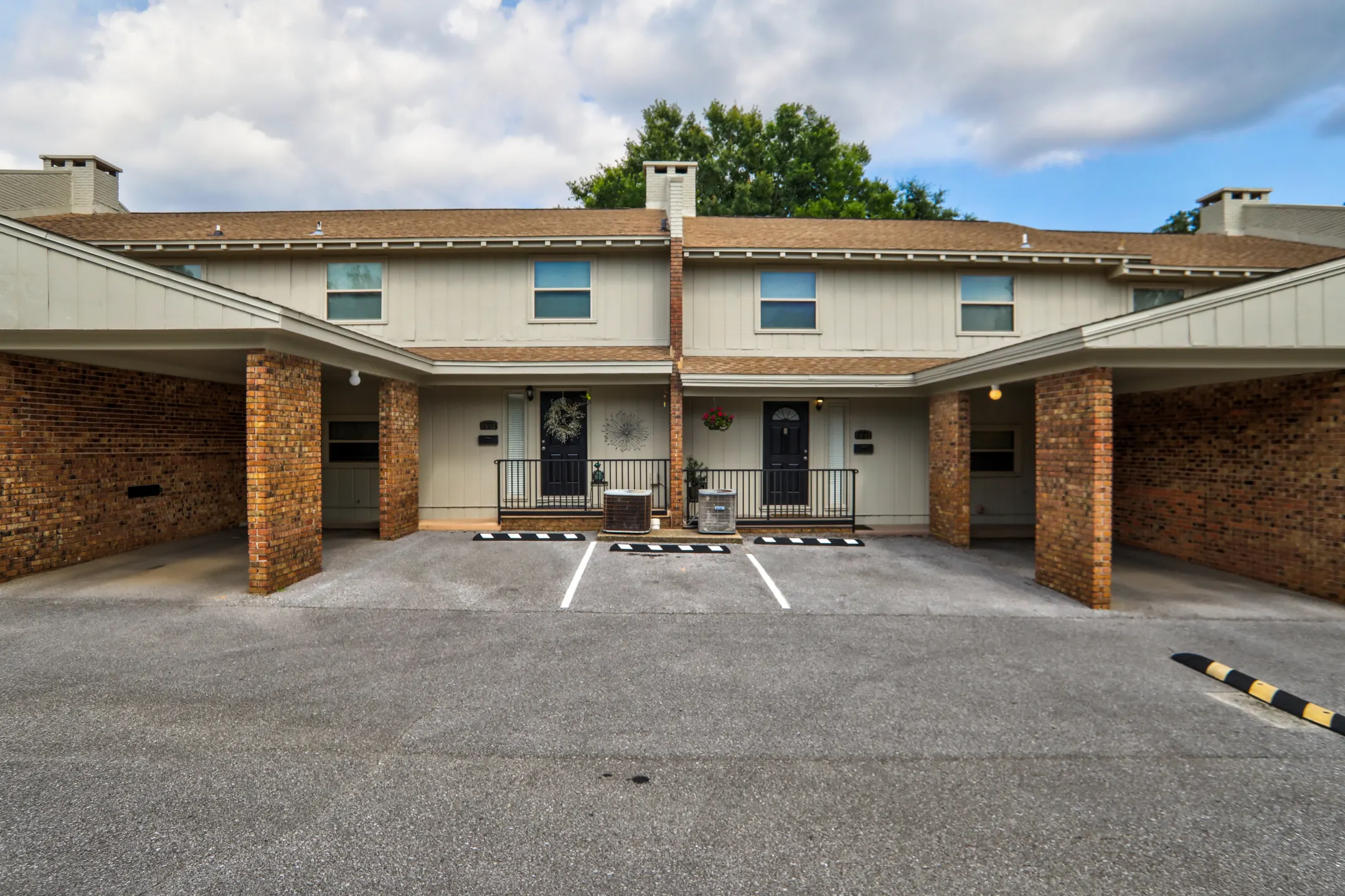 Carriage Hills 2355 W Michigan Ave Pensacola, FL Apartments for
