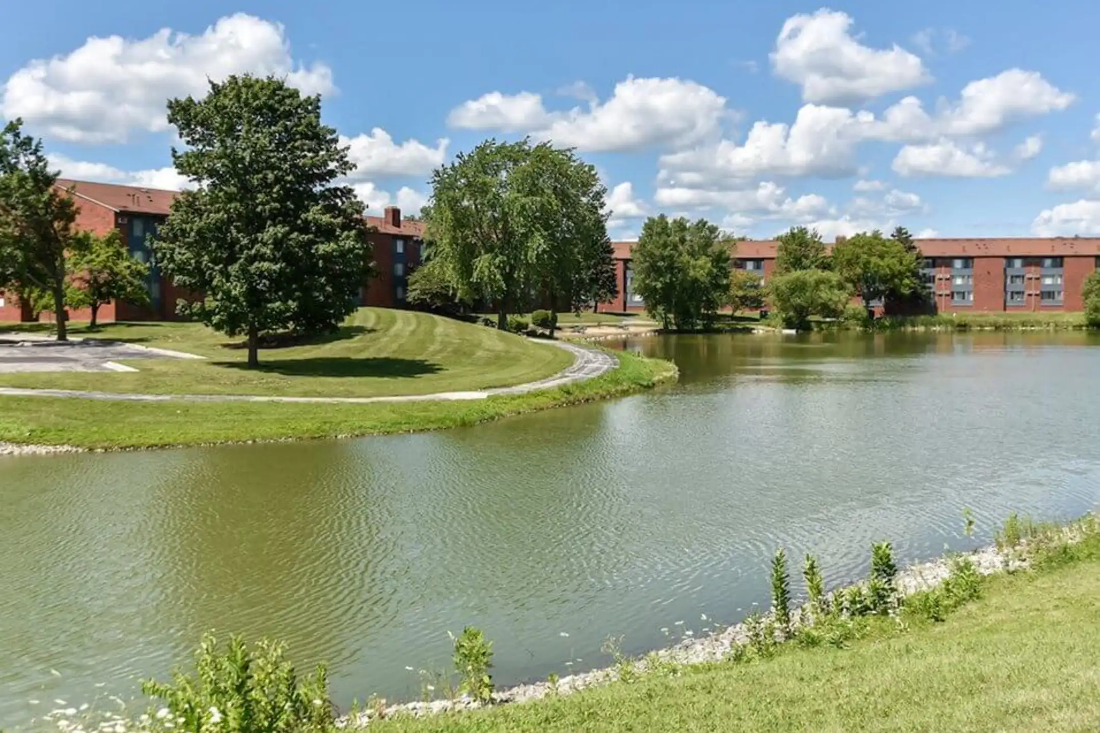 Glenbrook Apartments Apartments Milwaukee, WI 53223