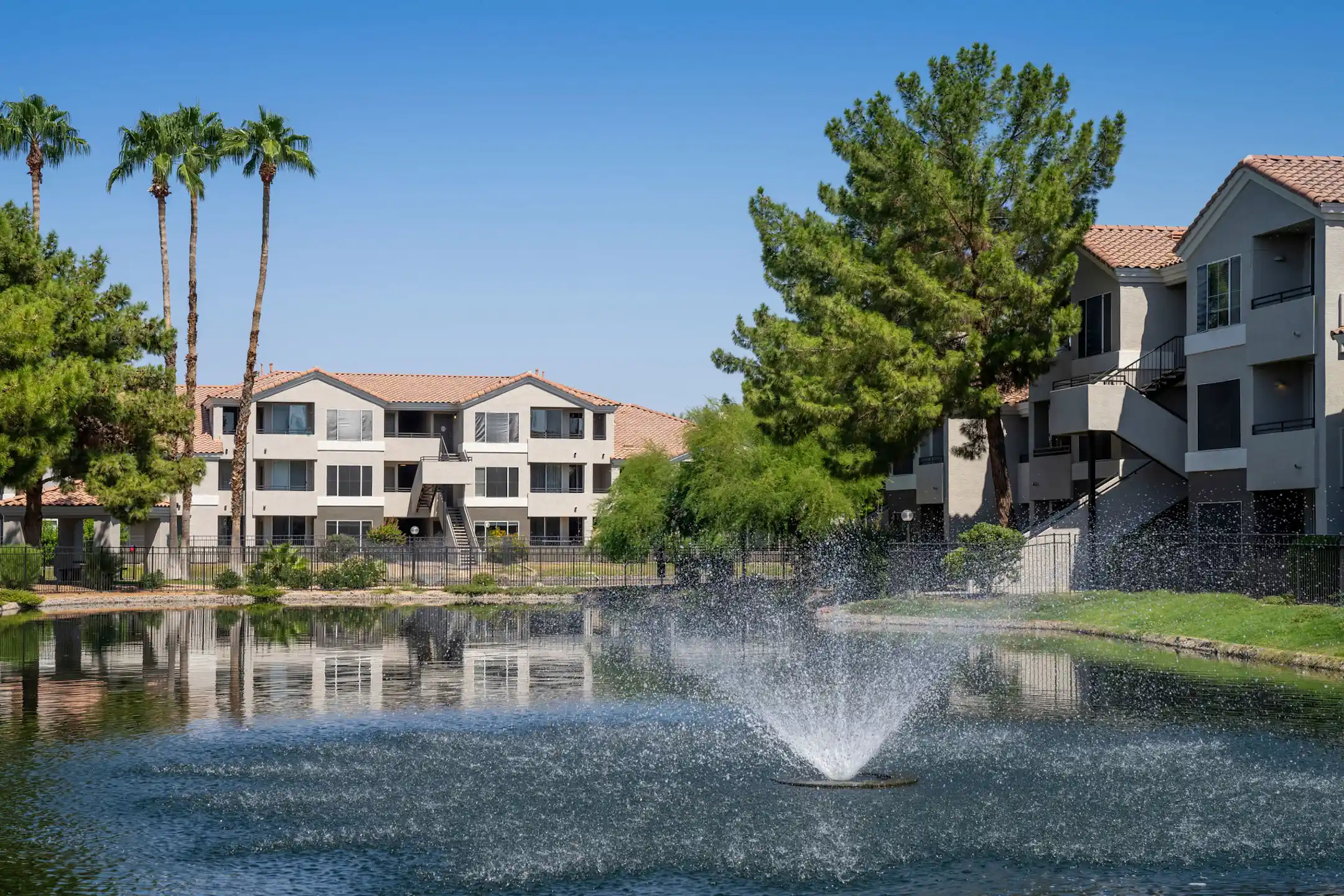 the-lakes-at-arrowhead-ranch-20250-n-67th-ave-glendale-az