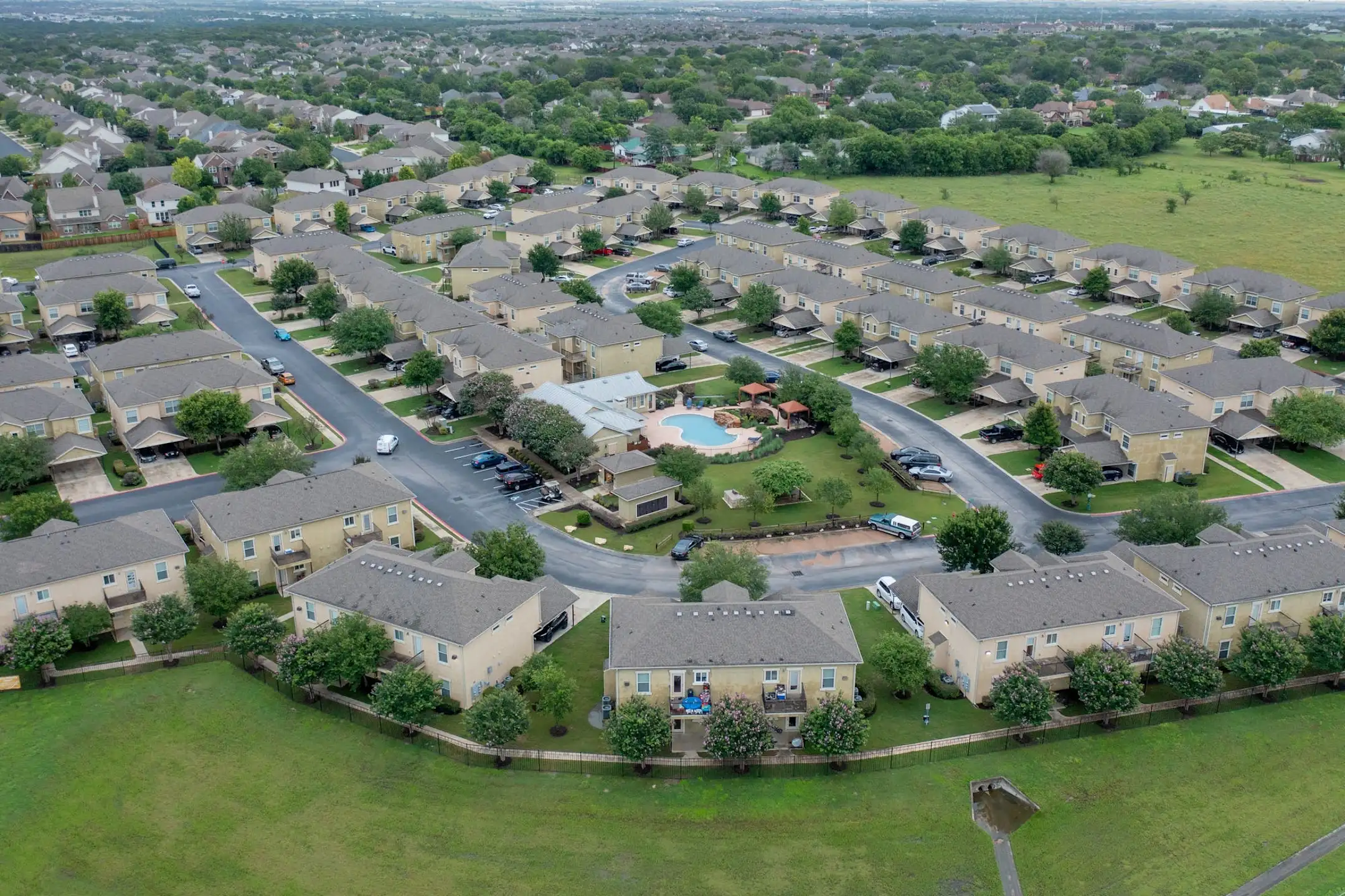 Links At Forest Creek 20404 Poppy Hls Trl Round Rock, TX Apartments