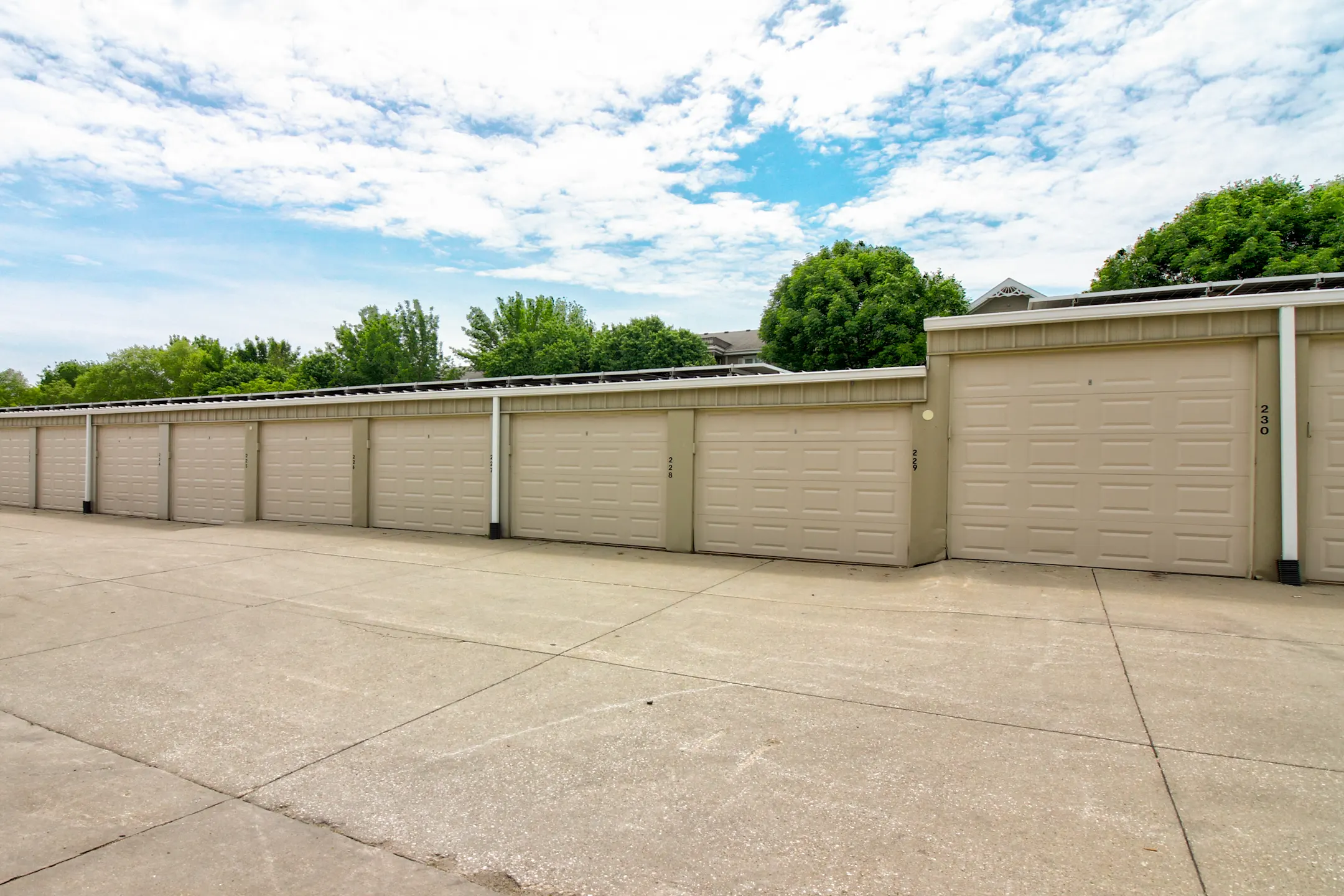 Altoona Towers Apartments Altoona, IA 50009