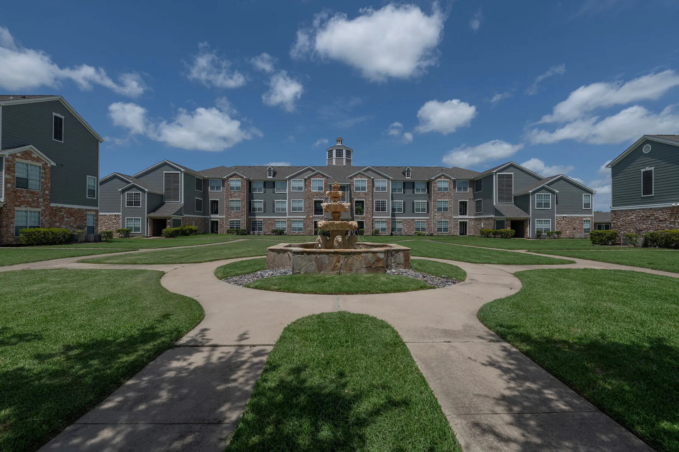 2800 Tranquility Apartments Pearland, TX 77584