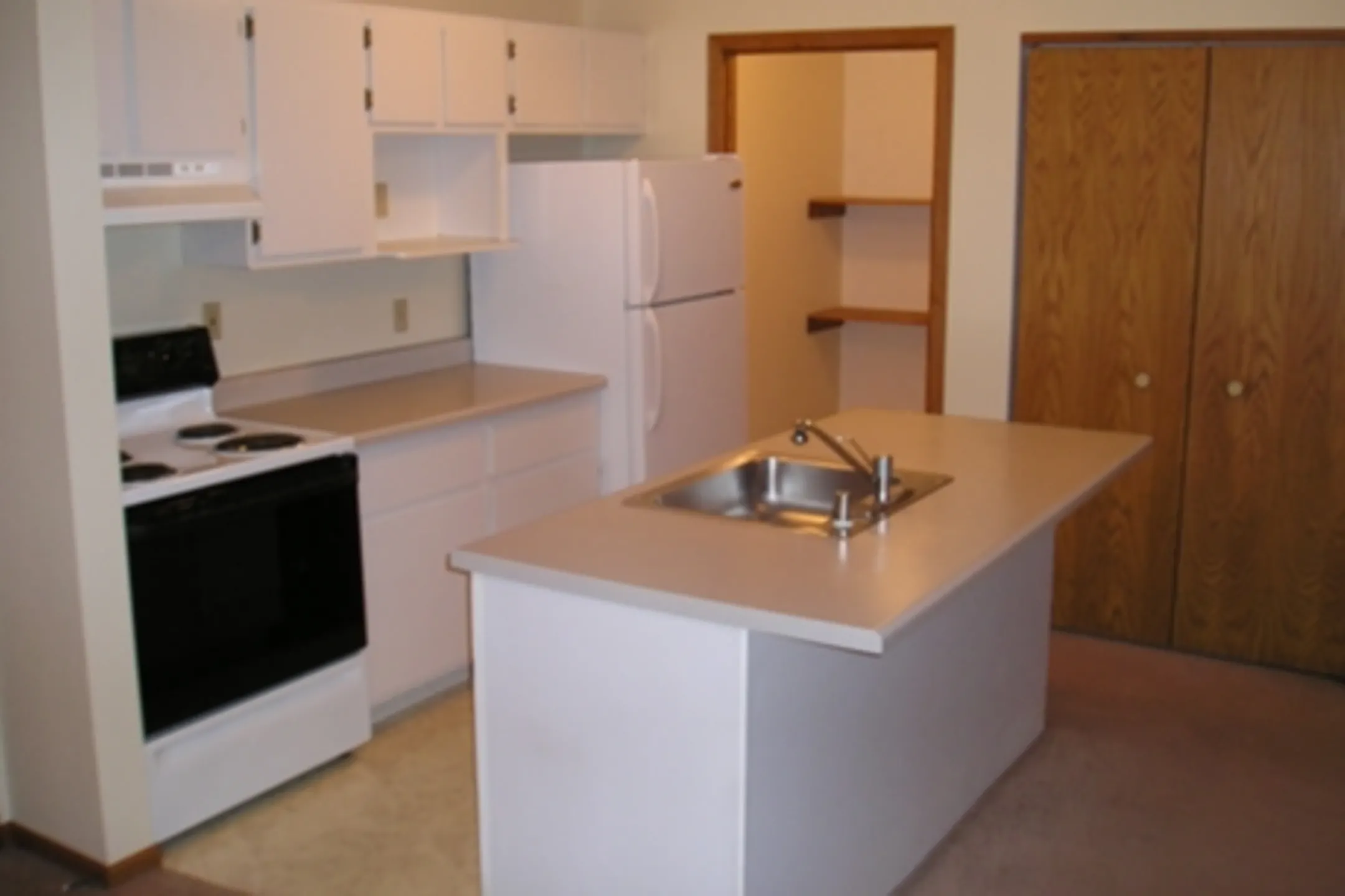 Parkwater Apartments Franklin, WI 53132