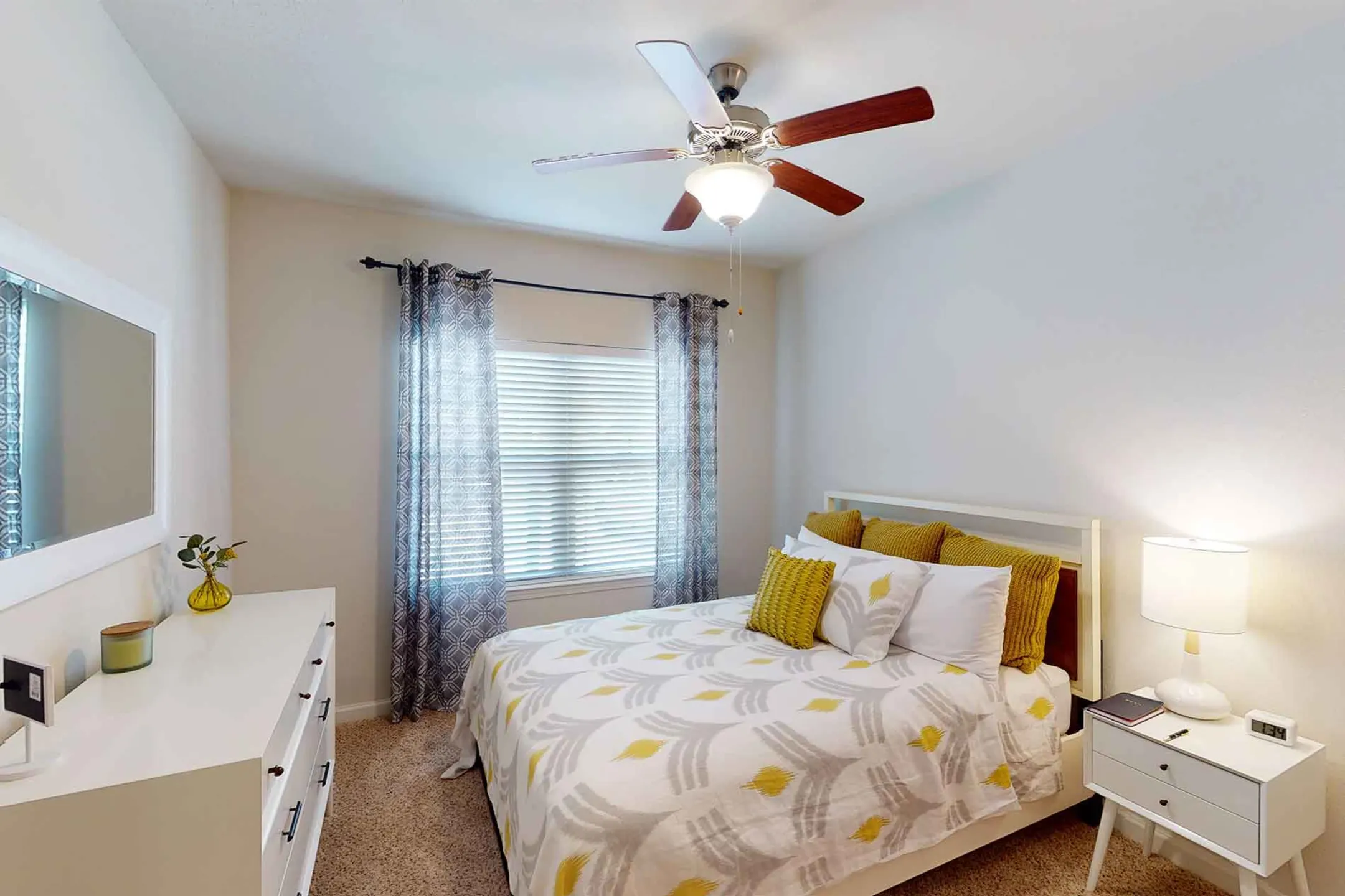 Estancia Villas - Austin, TX