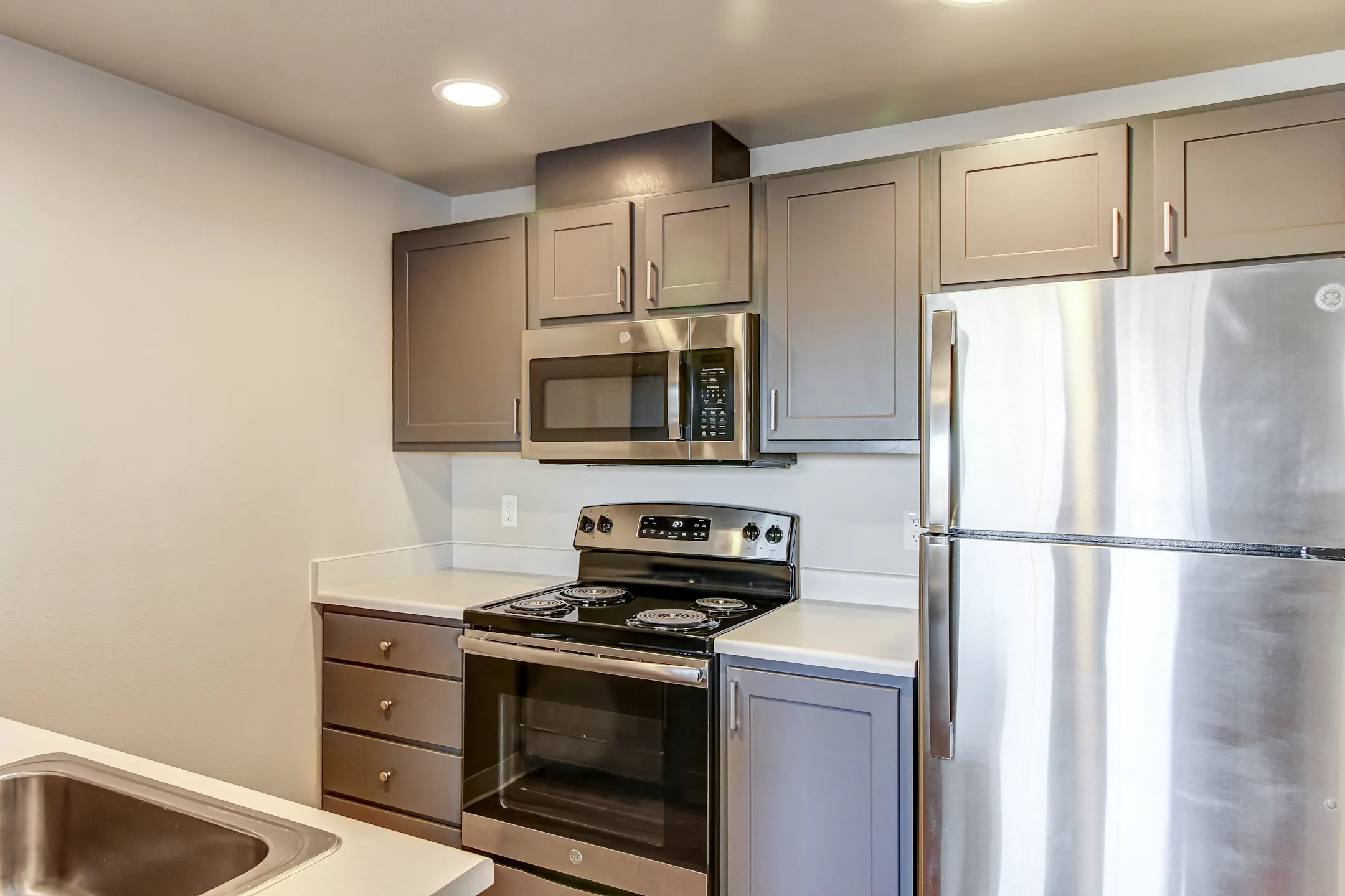 Kitchen - Deer Creek - Puyallup, WA