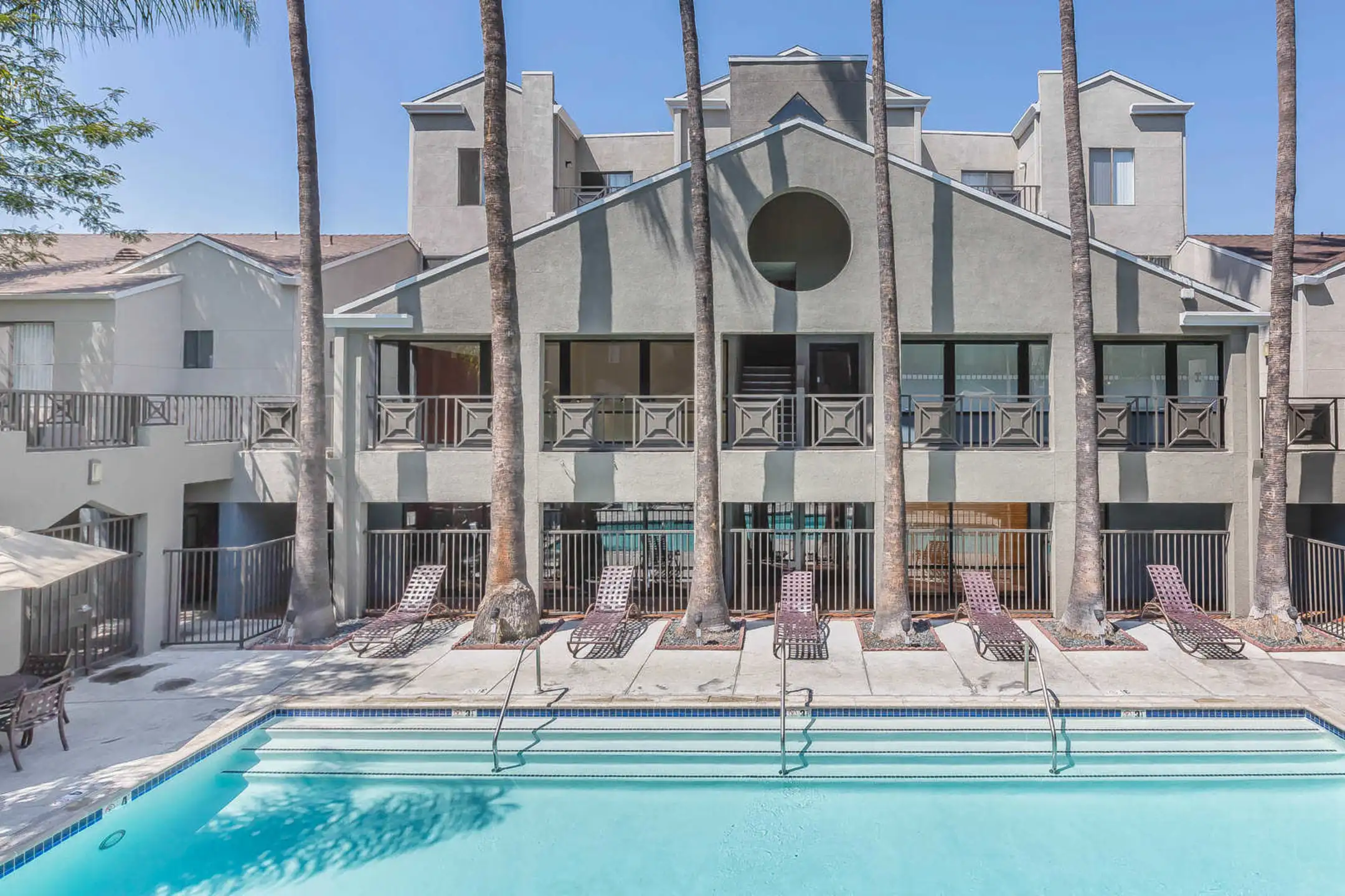 Pool - Prado - Glendale, CA