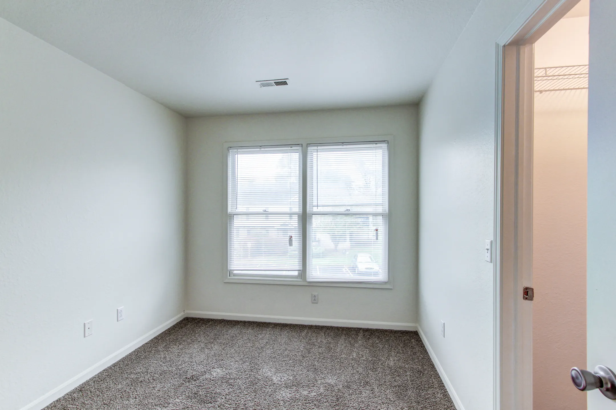 Crosscreeks Apartments and Townhomes 7458 Crosscreek Dr Temperance