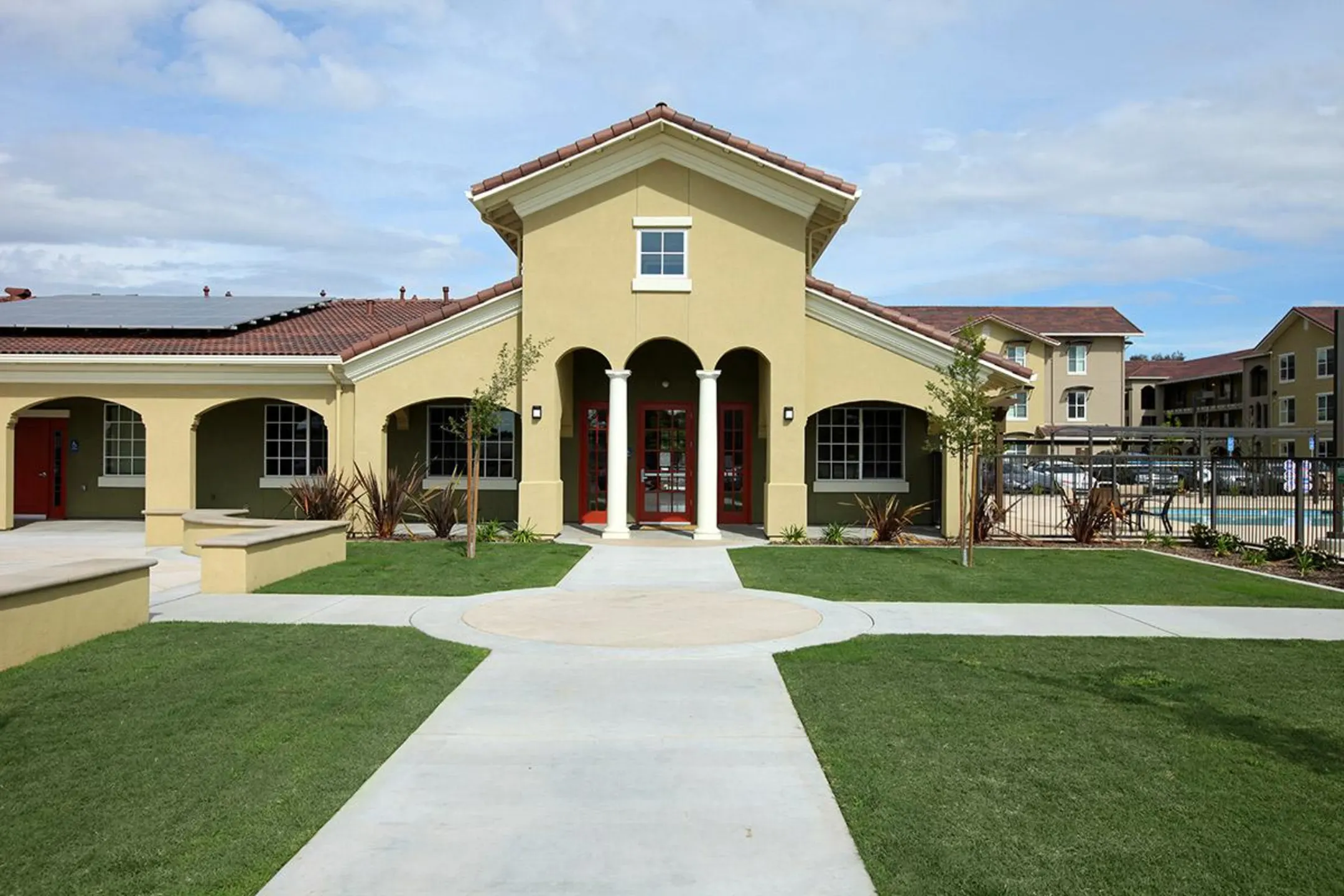 Building - Parc Grove Commons - Fresno, CA