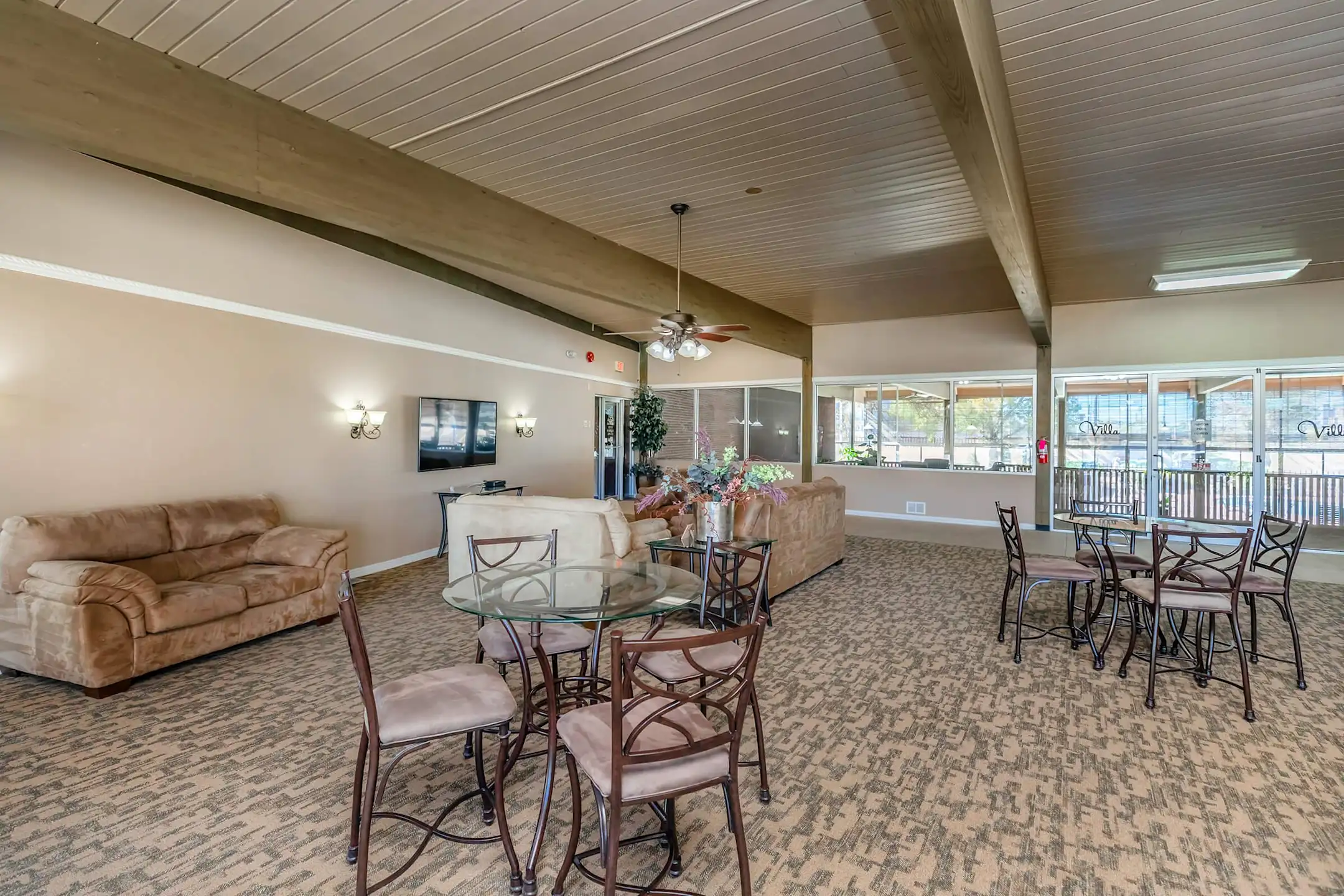 Living Room - Villa Apartments - Albuquerque, NM