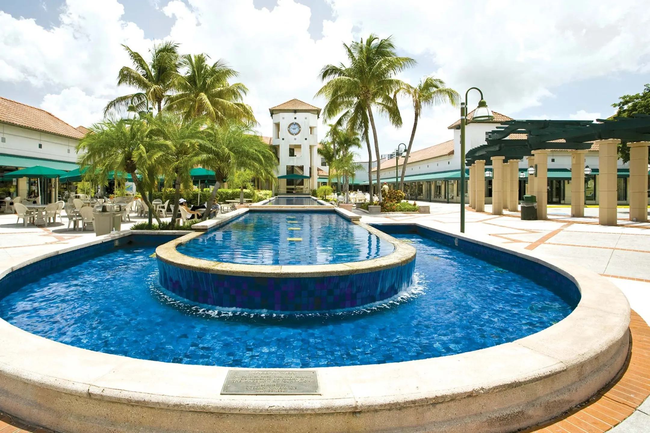 Pool - Waterways Village Apartments - Miami, FL