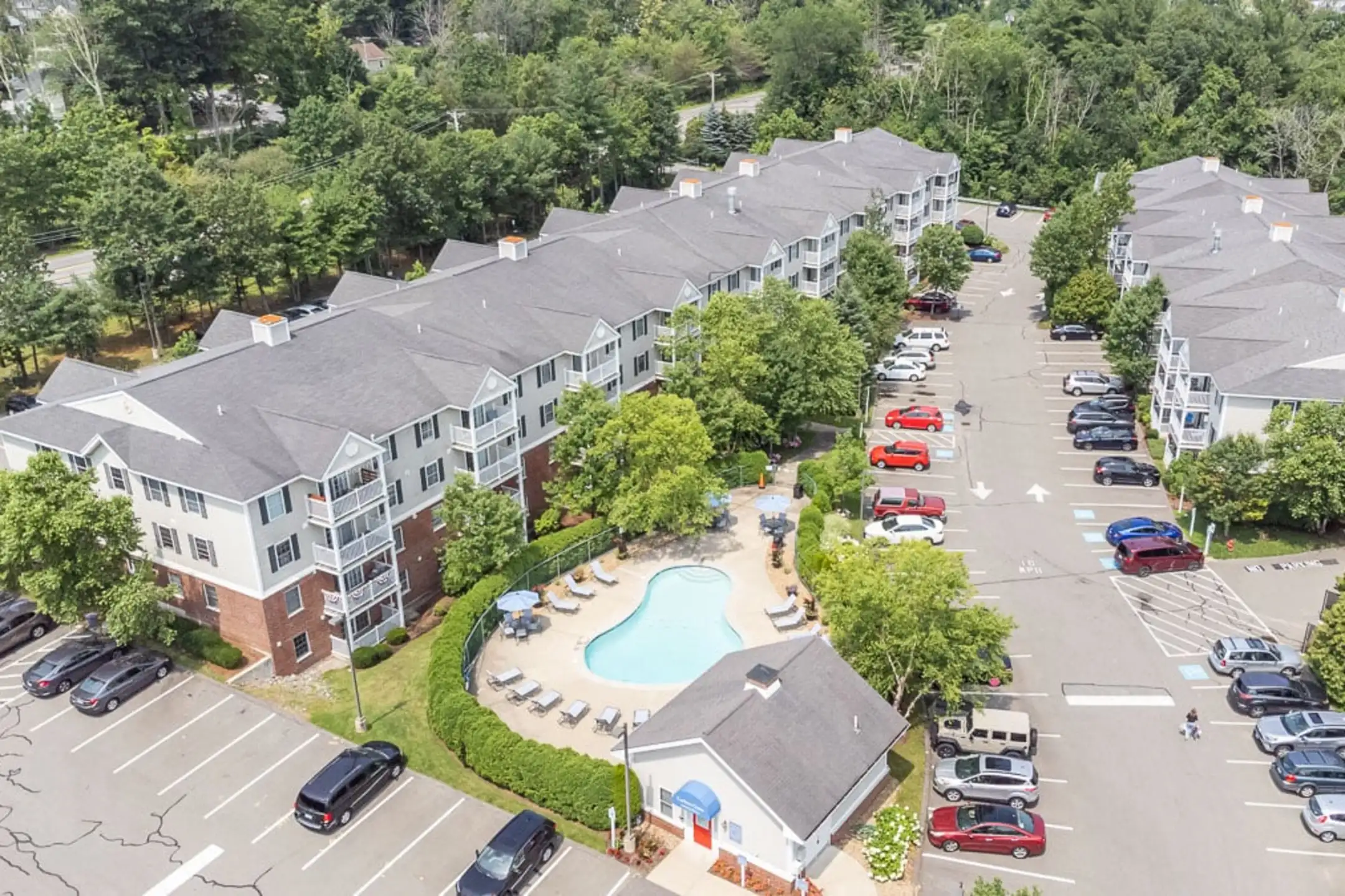 Carlton Oaks Apartments Salem, NH 03079