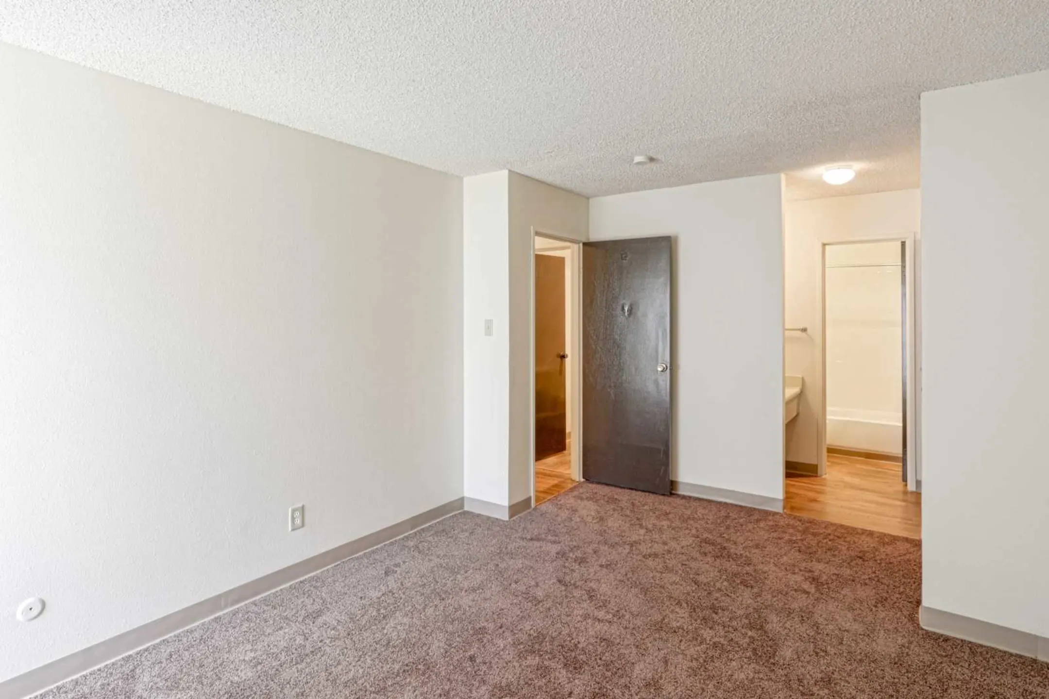 Pine Creek Apartments - Denver, CO 80247