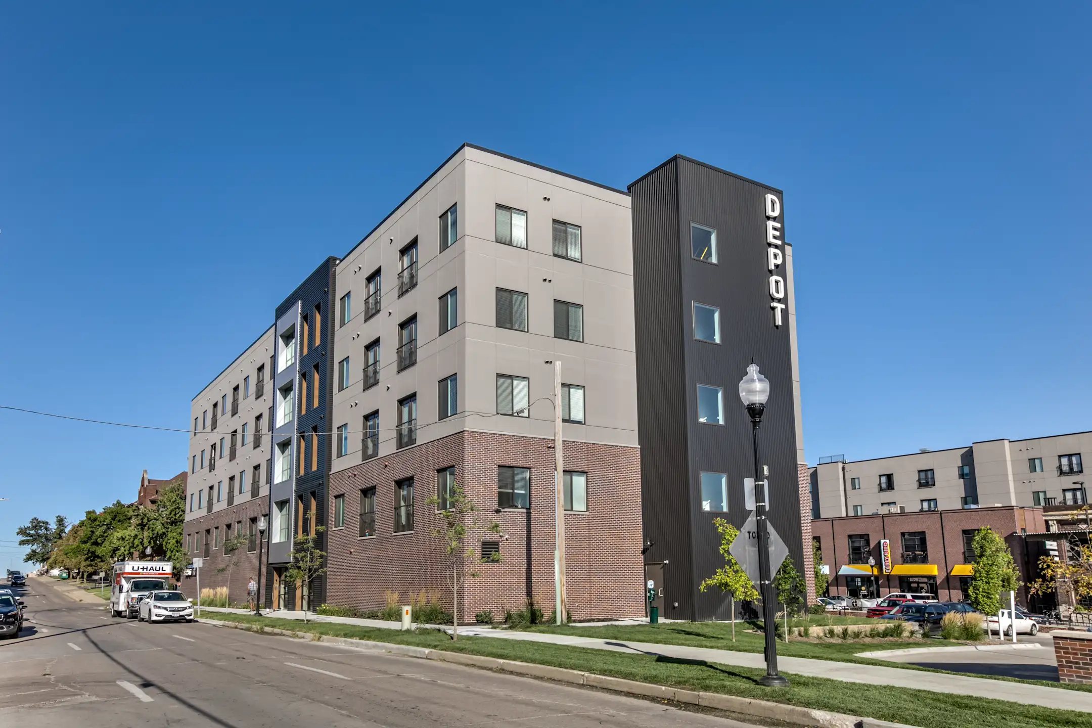 Blackstone Apartments 3906 Farnam Omaha, NE Apartments for Rent Rent.