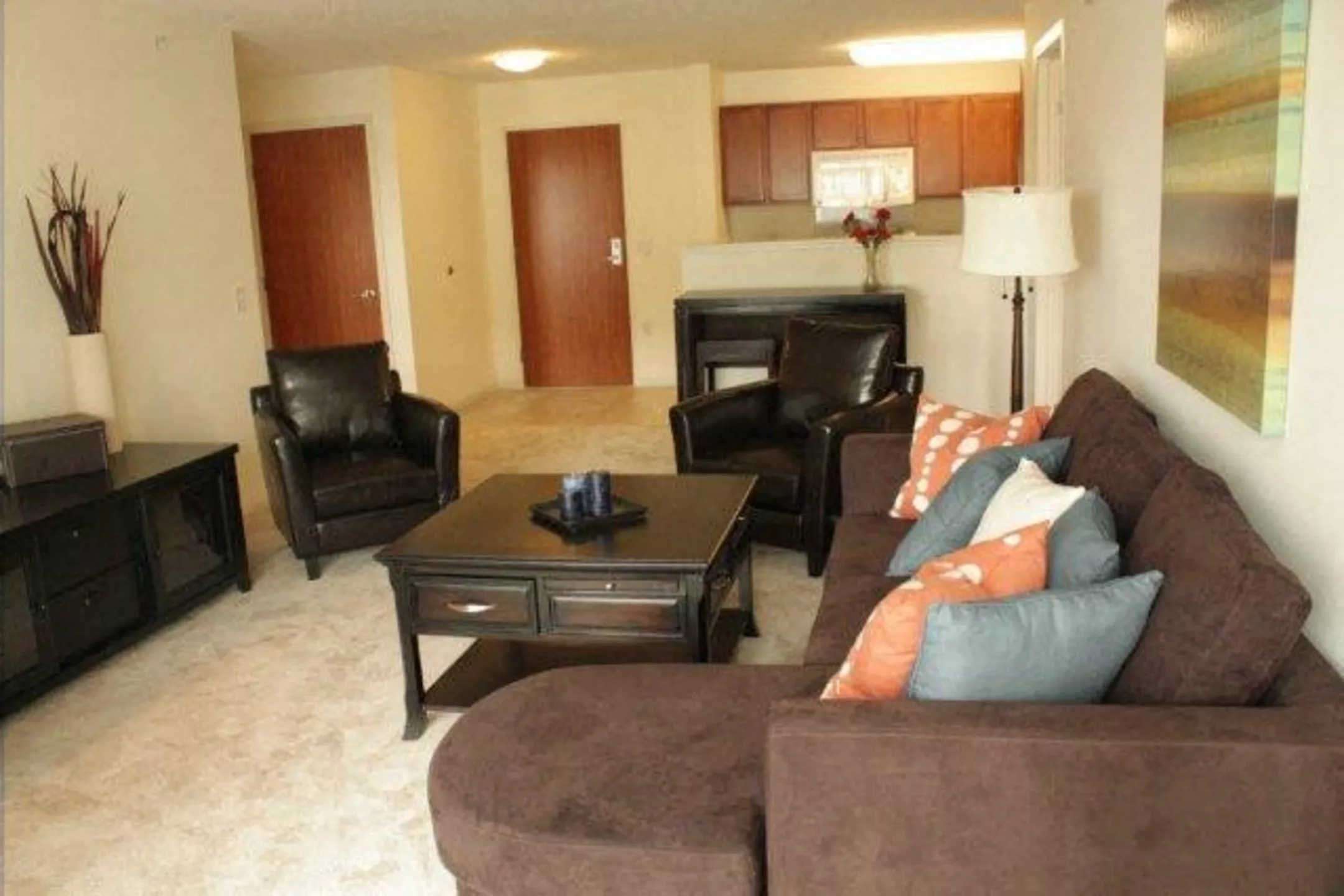 Cloverfield Marketplace Apartments Chaska, MN 55318