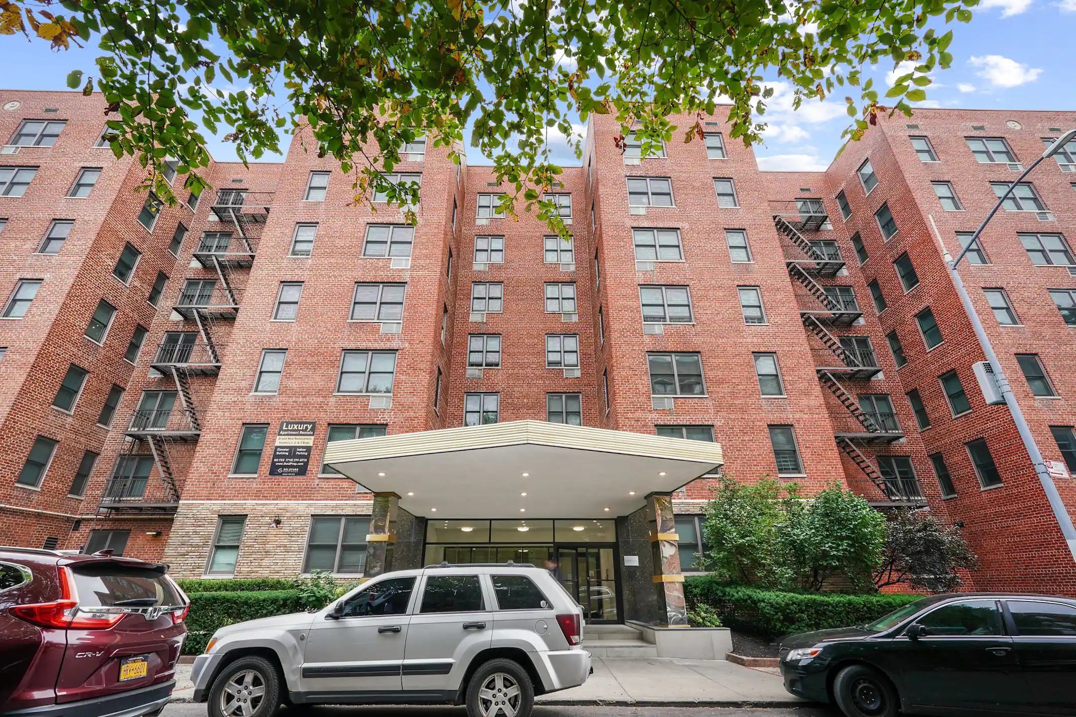 Pelham Parkway Towers 2160 Matthews Ave Bronx, NY Apartments for