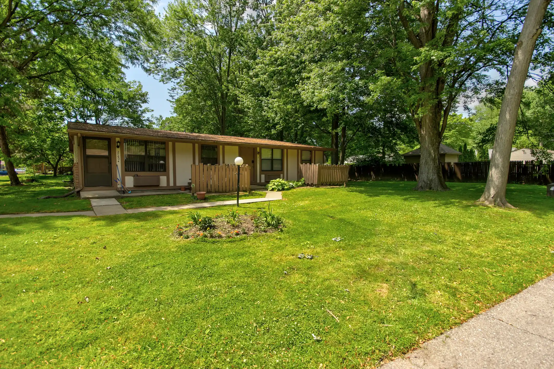 Heritage Apartments 276620 Nicolle Harrison Township, MI Apartments