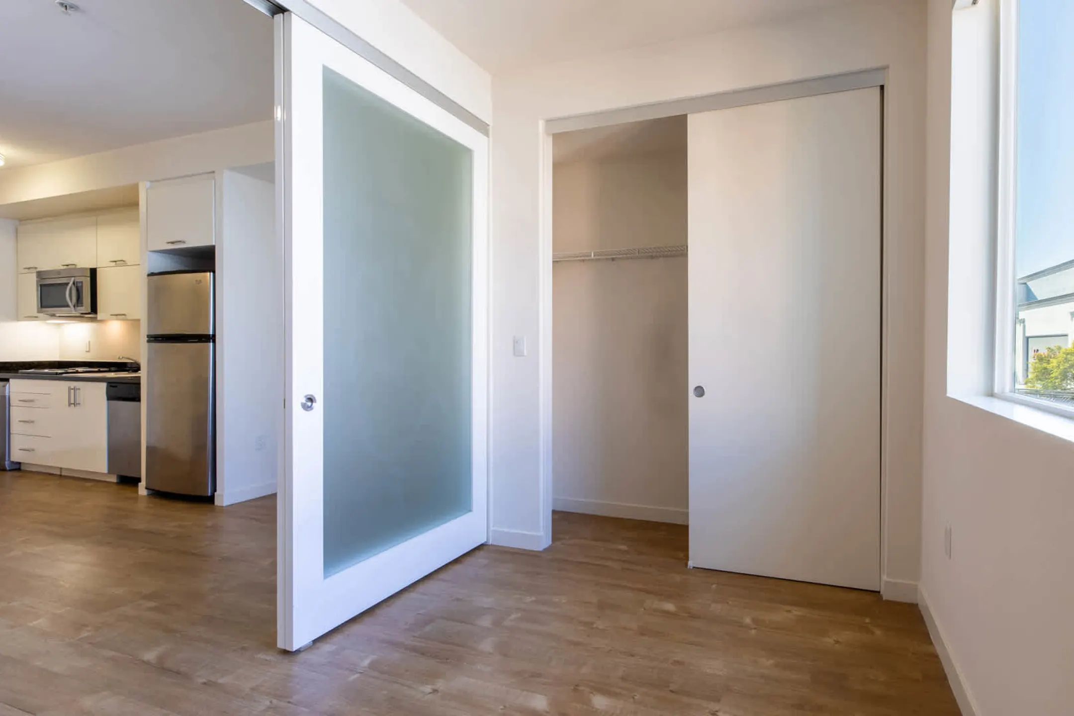 Eleve Lofts and Skydeck 200 E Broadway Glendale, CA Apartments for