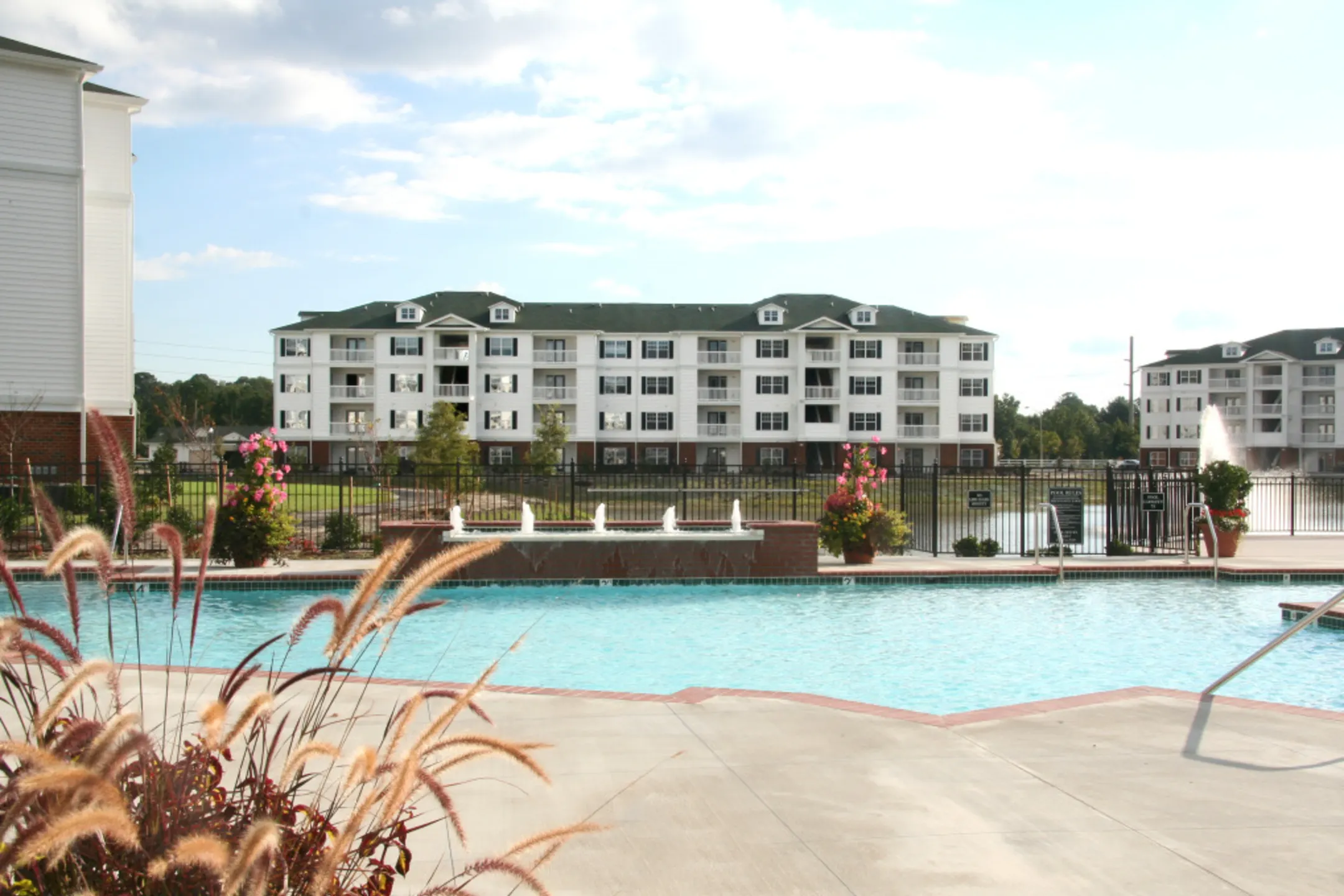 Pool - Brenneman Farm Apartments - Virginia Beach, VA