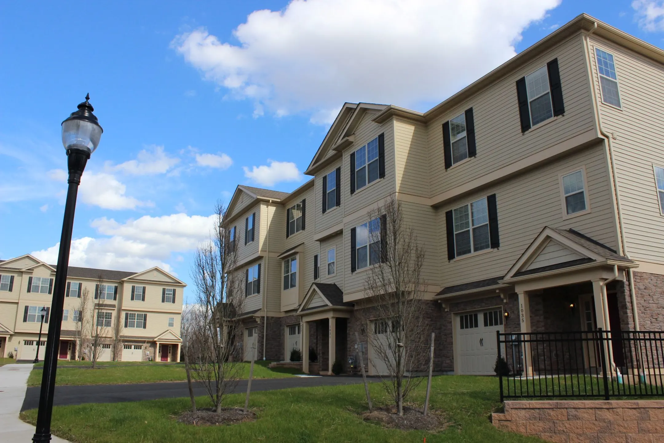 Dresher Commons 1668 Susquehanna Rd Dresher, PA Apartments for Rent