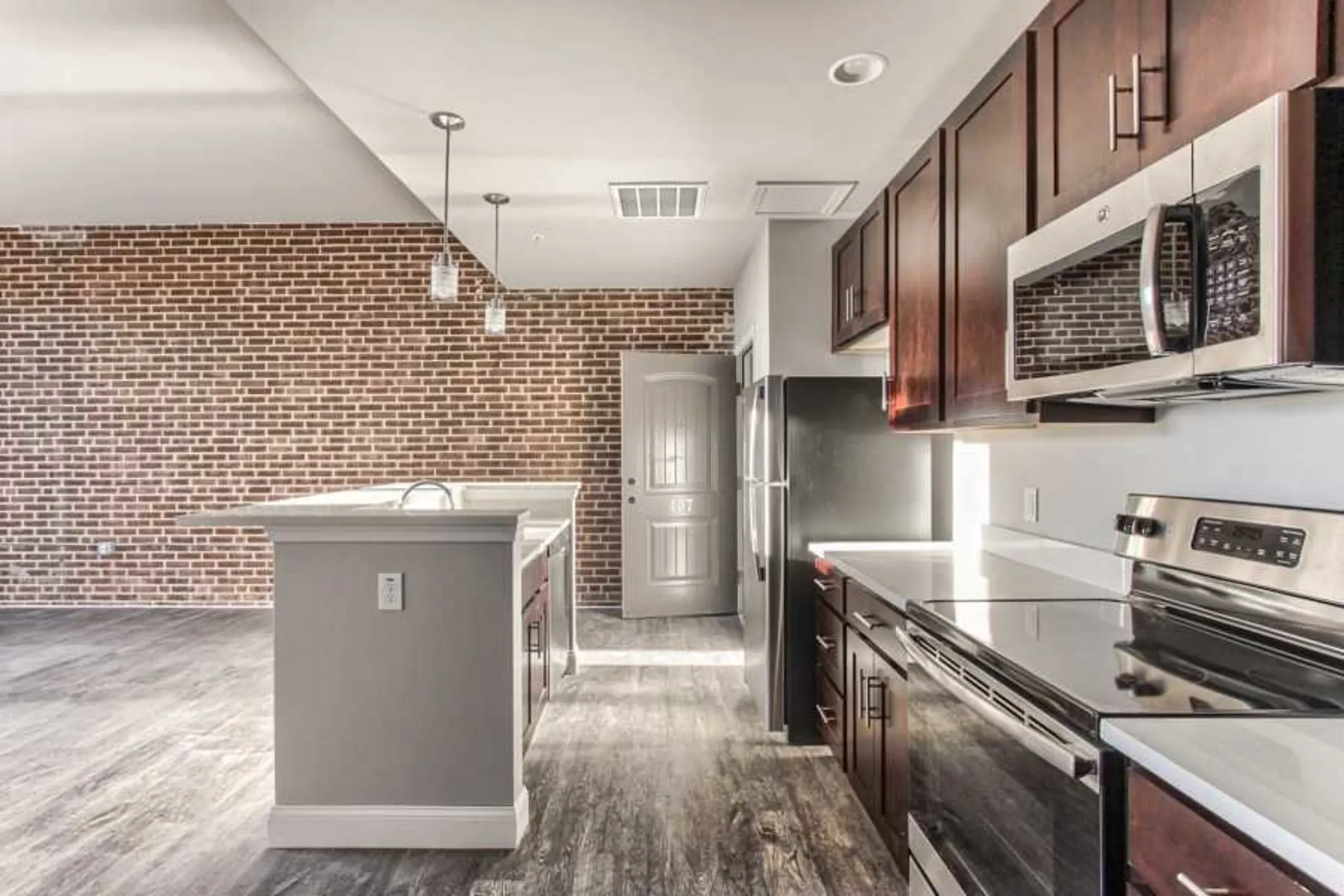 Kitchen - Two32 Apartments - York, PA