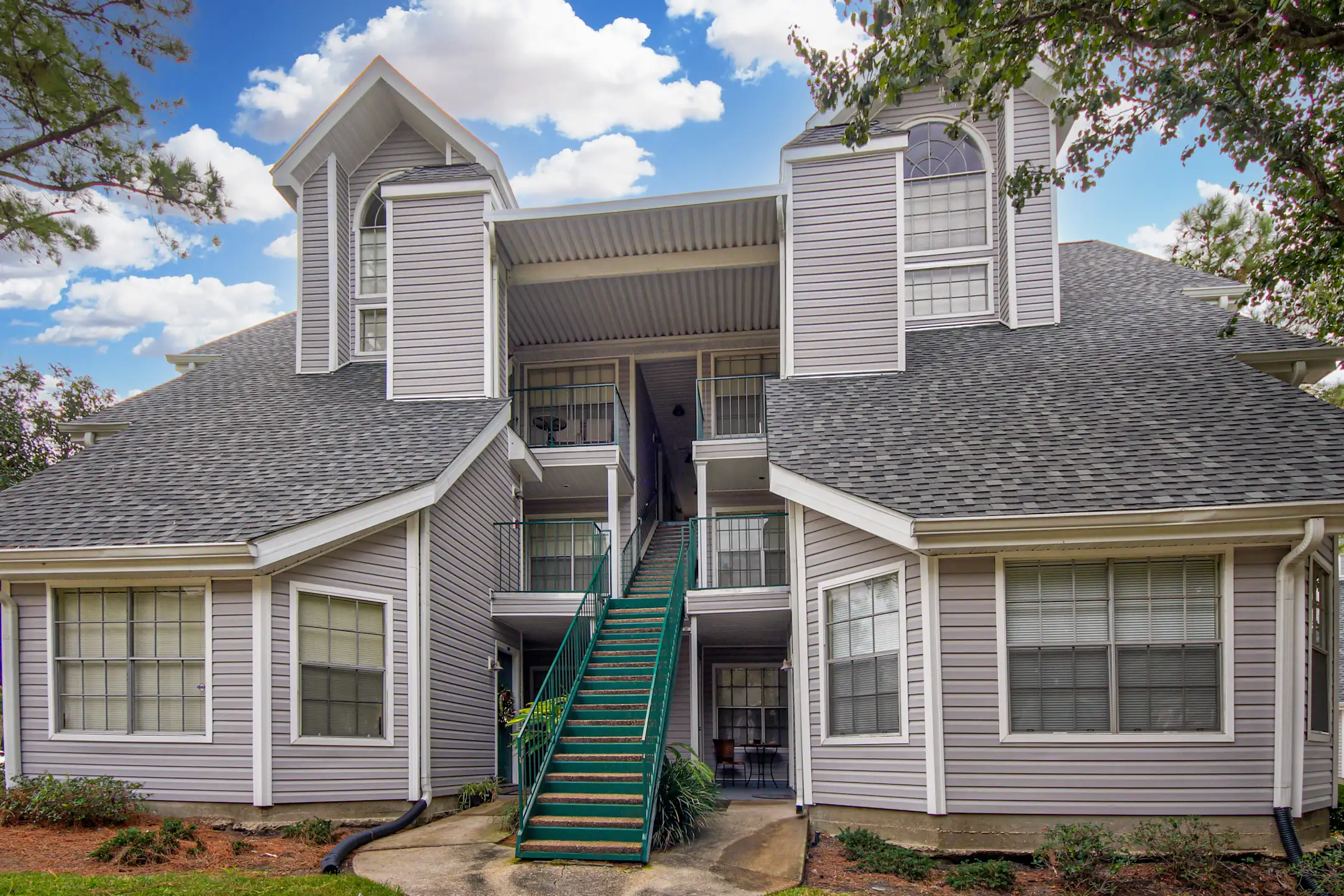 Riverview Apartments New Orleans