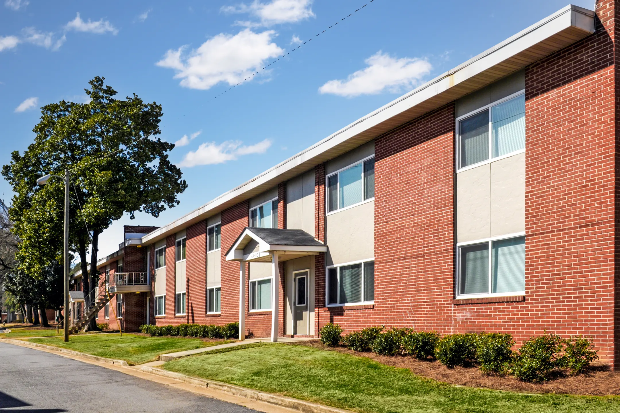 Lenox Woods 2255 Lenox Rd NE Atlanta, GA Apartments for Rent Rent.