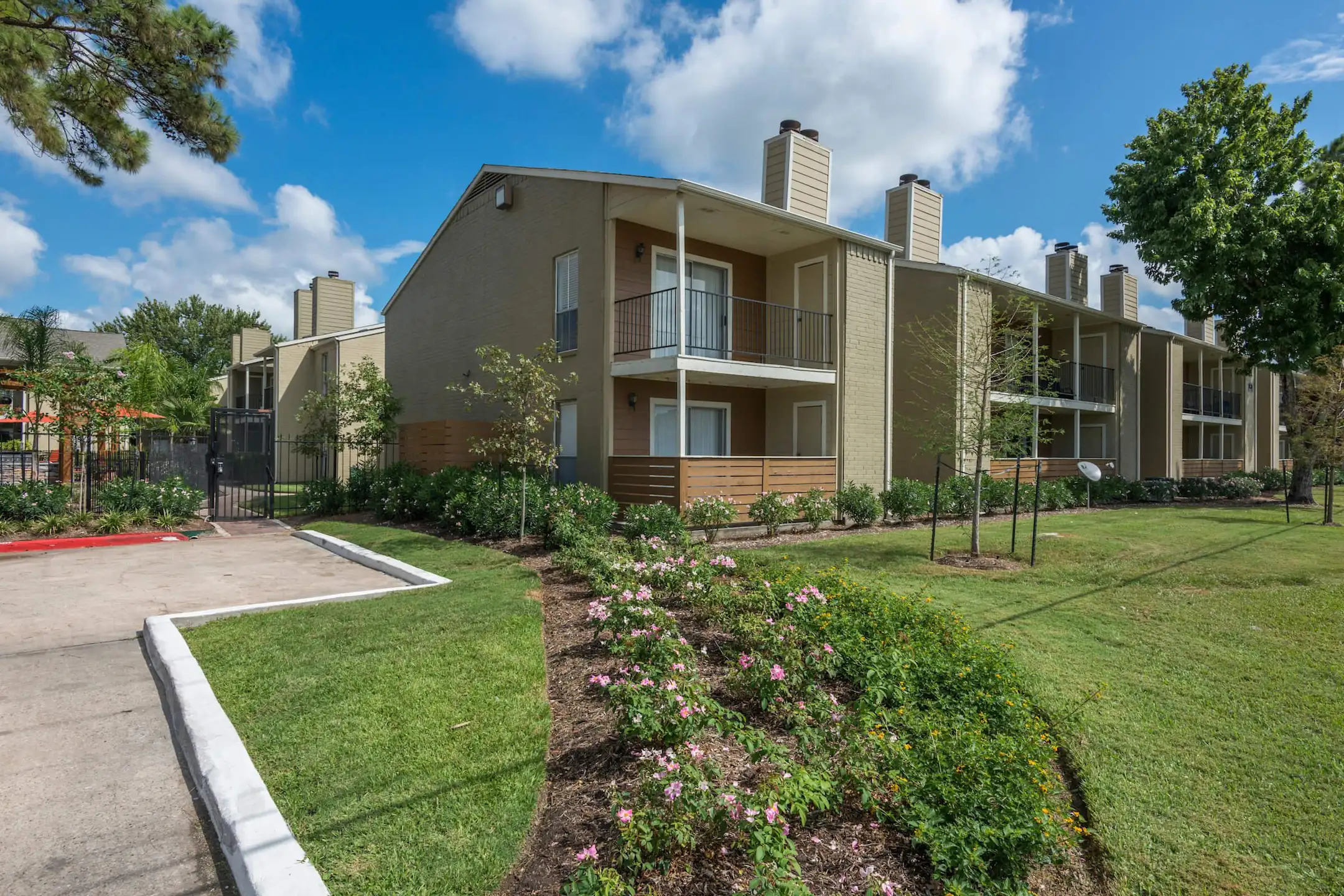 Park at Willowbrook Apartments Houston, TX 77086