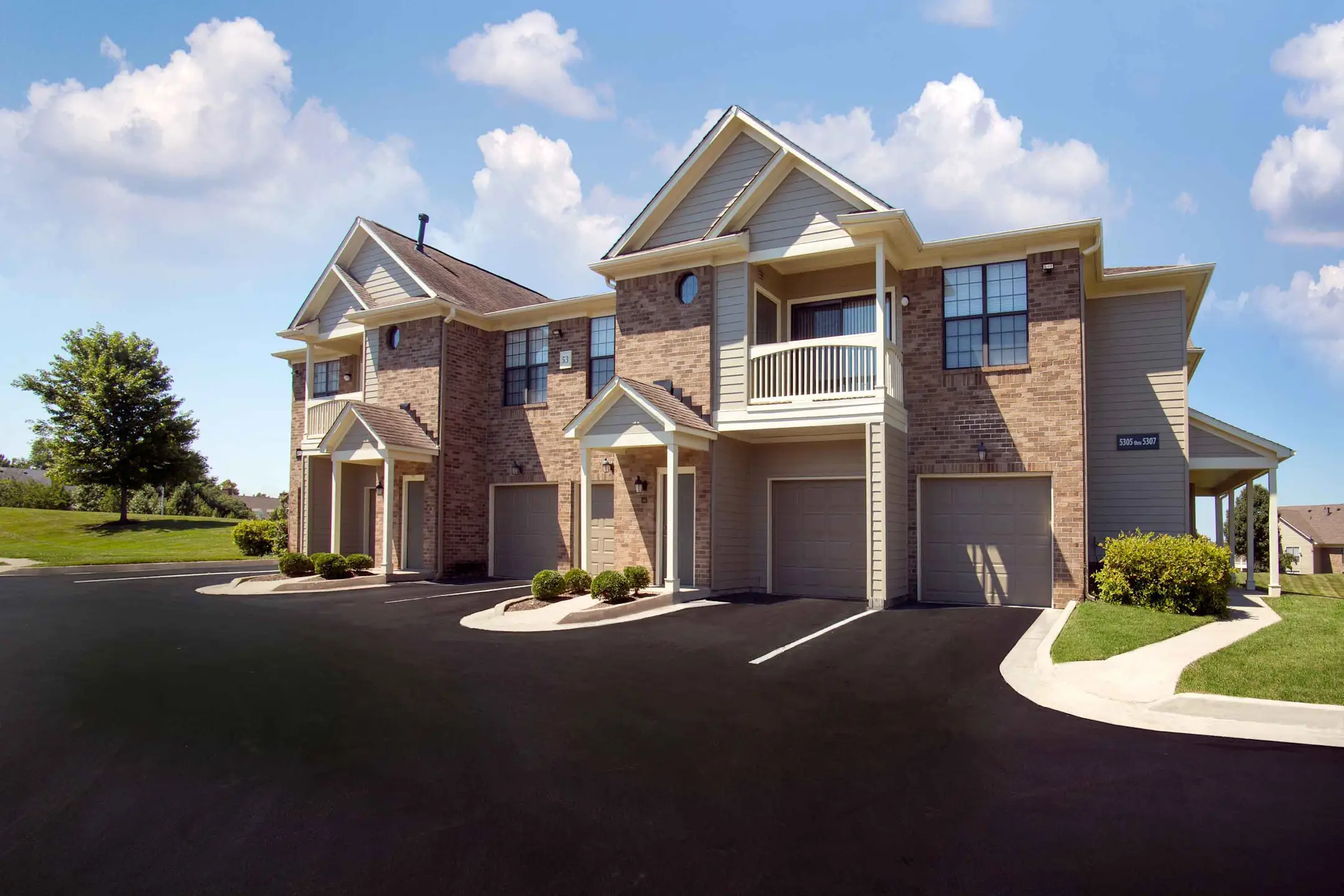 Park Place Apartments 4030 Tates Creek Rd Lexington, KY Apartments