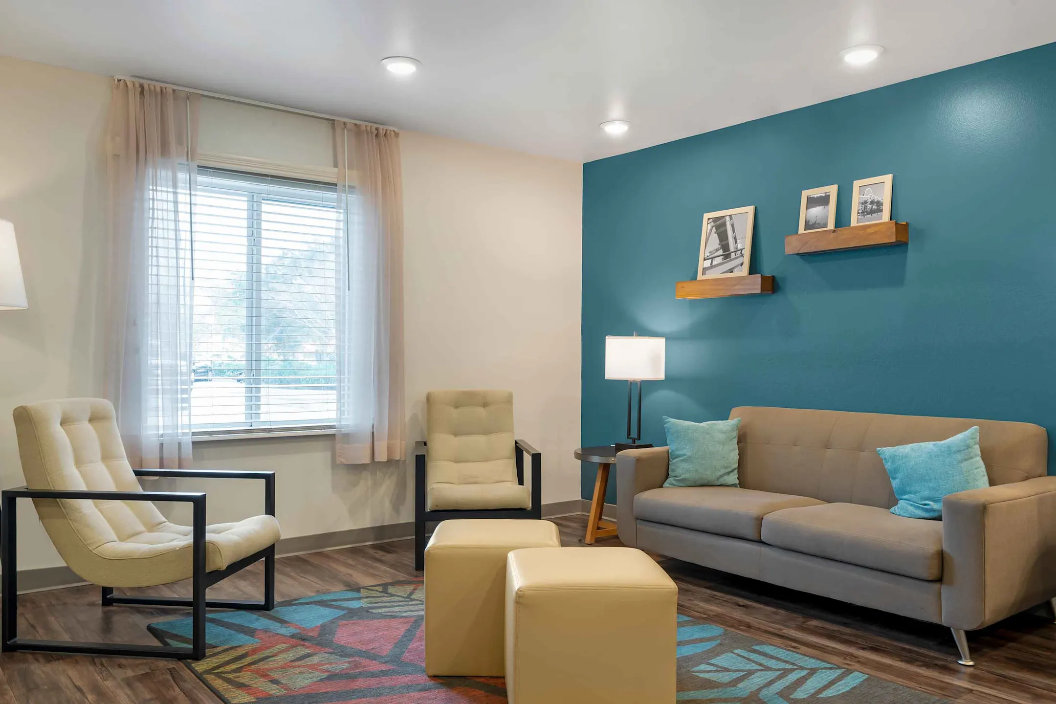 Living Room - Furnished Studio - Orlando - Airport - Orlando, FL