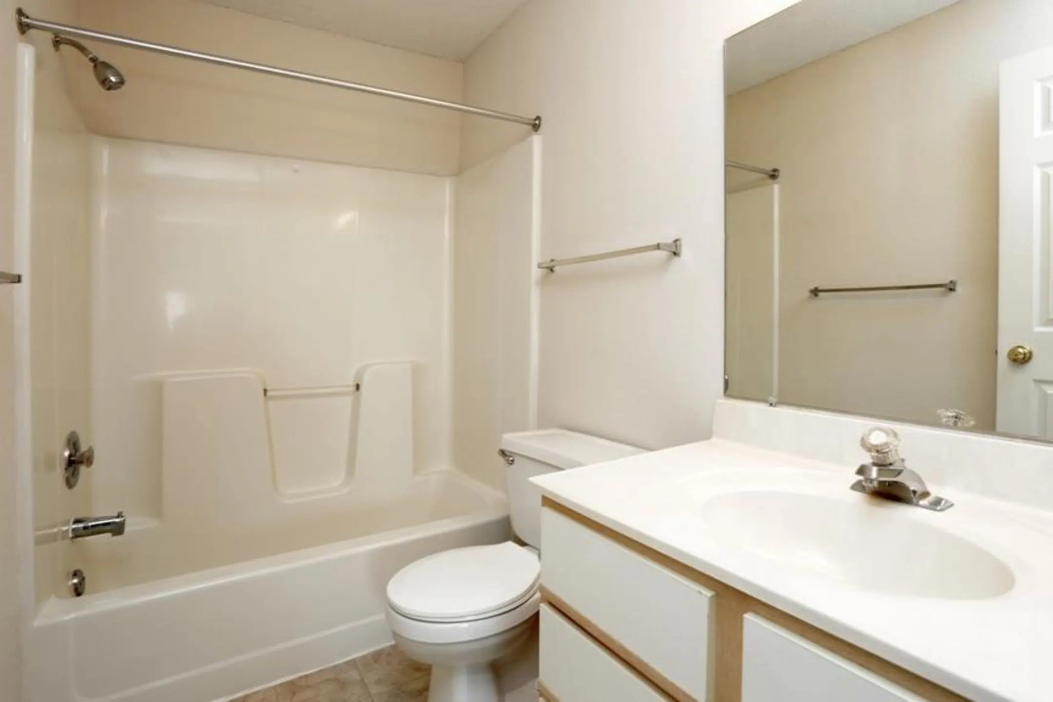 Bathroom - Victoria Estates - Sioux Falls, SD