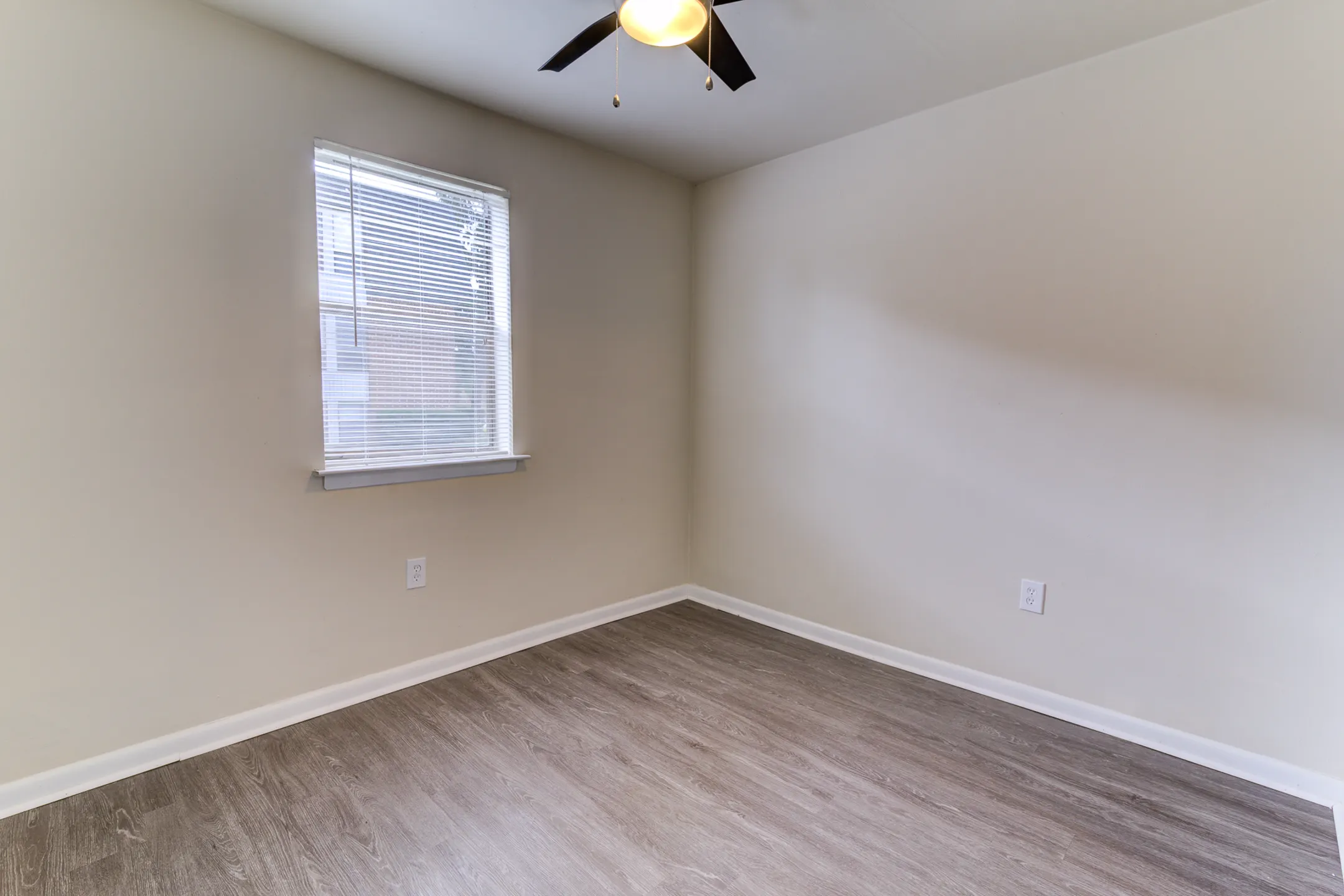 Bent Creek Apartments and Townhomes Apartments Roanoke, VA 24019