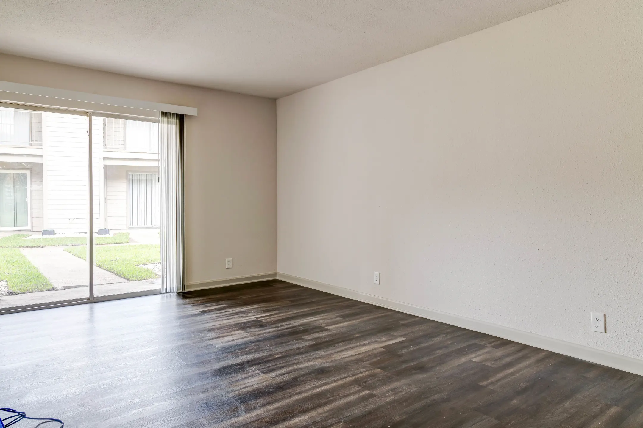 Living Room - Mosaic Apartments - Beaumont, TX
