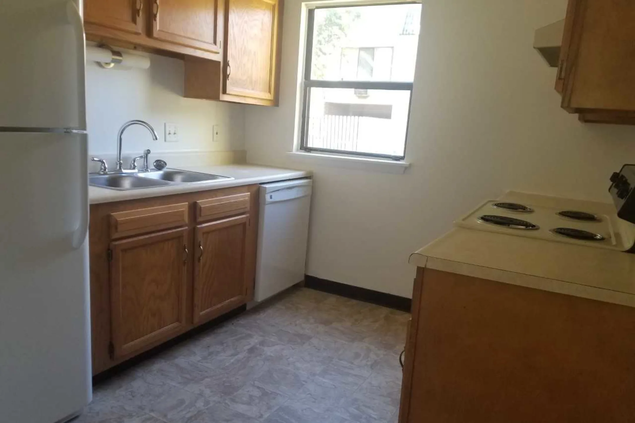 Woodhill 840 Peirson Ave Newark, NY Apartments for Rent Rent.