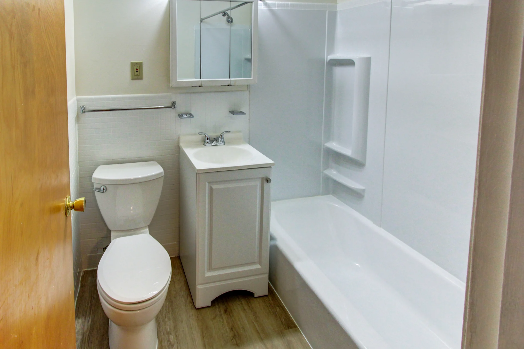 Bathroom - Sutton Place Apartments - Agawam, MA