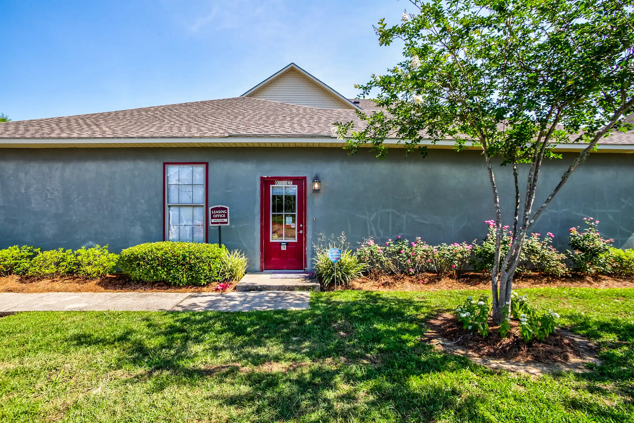 Juban Courts Apartments Denham Springs, LA 70726