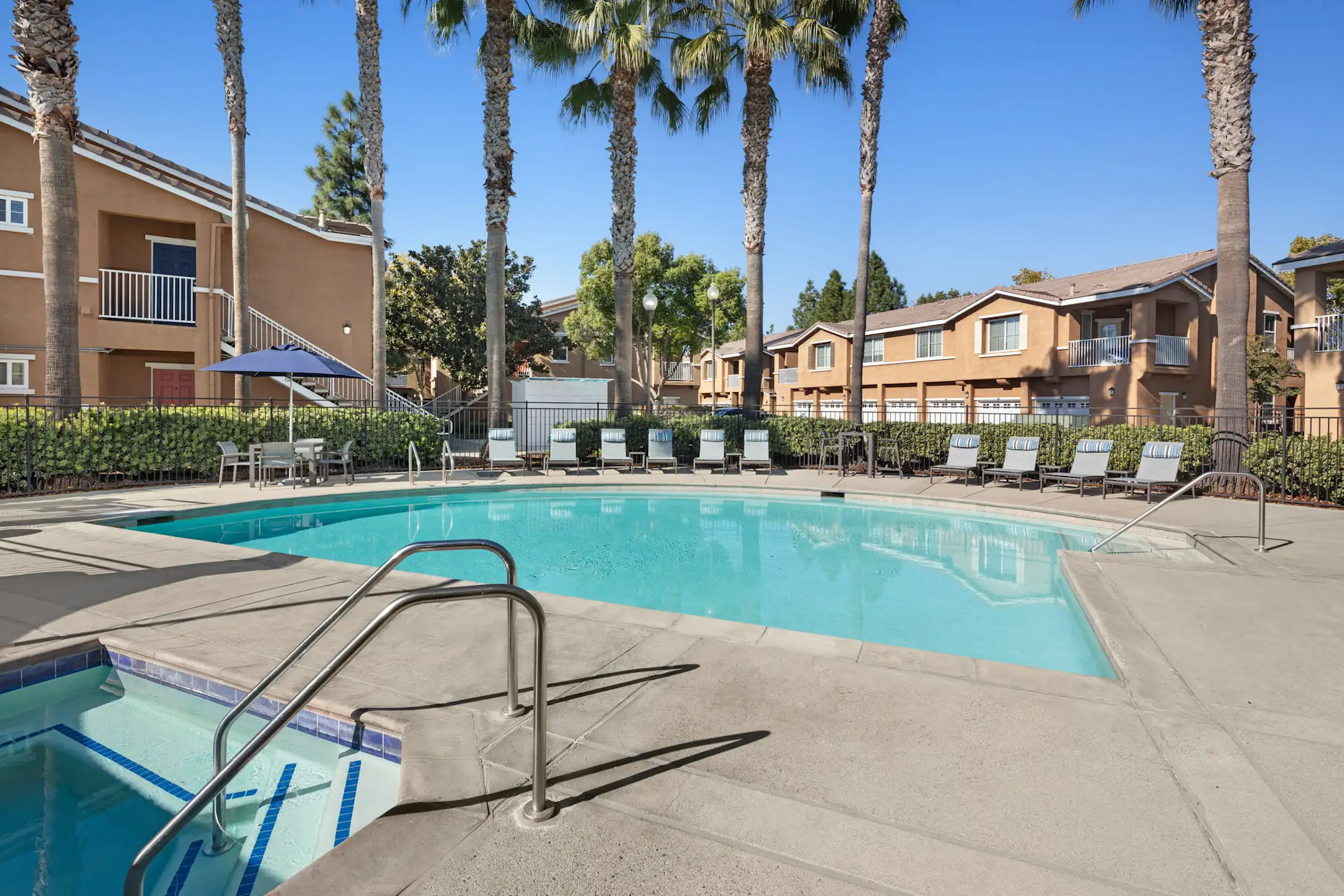 Homecoming At Creekside - 4800 Kokomo Dr | Sacramento, CA Apartments ...