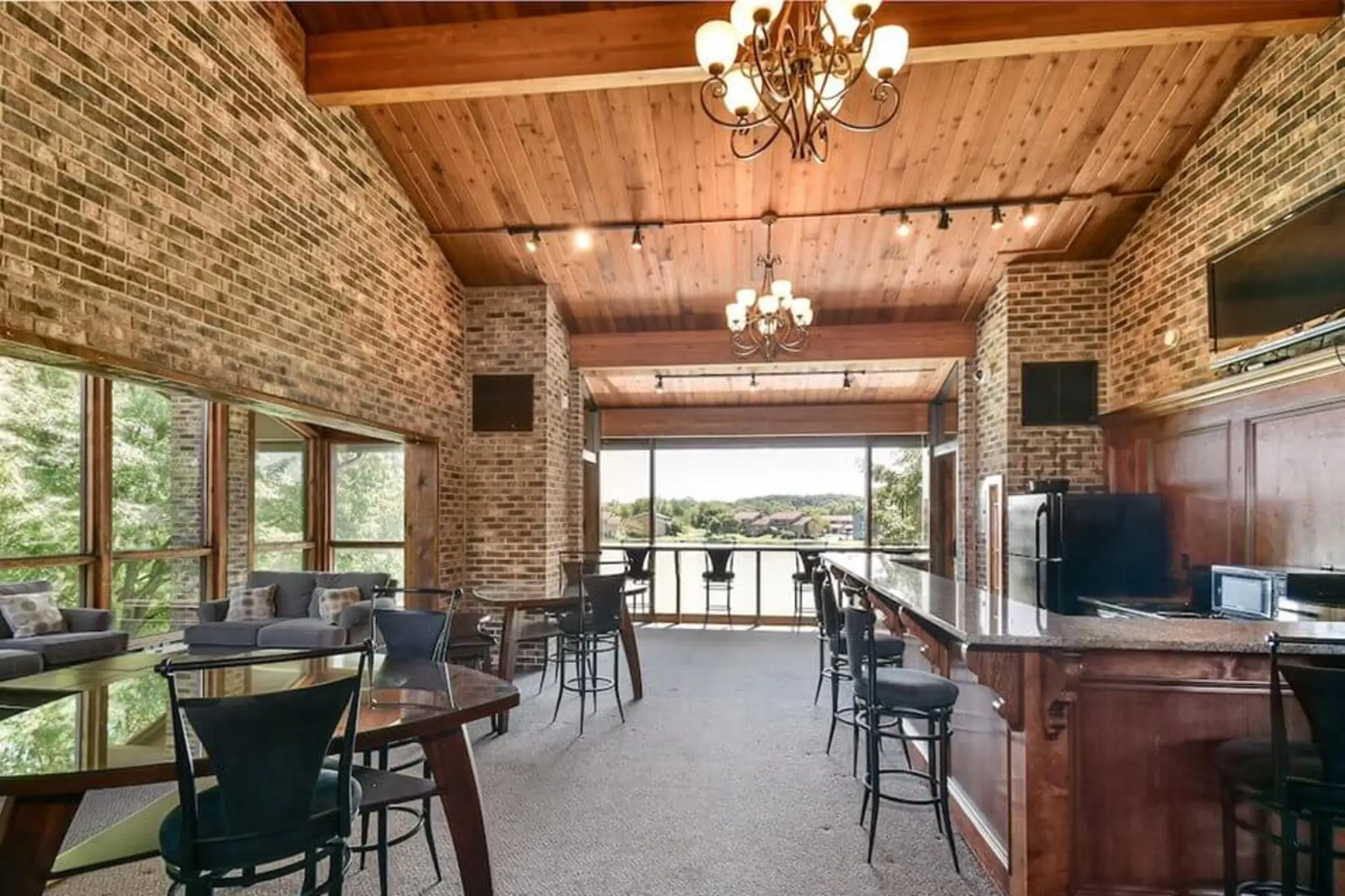 Glenbrook Apartments Apartments Milwaukee, WI 53223