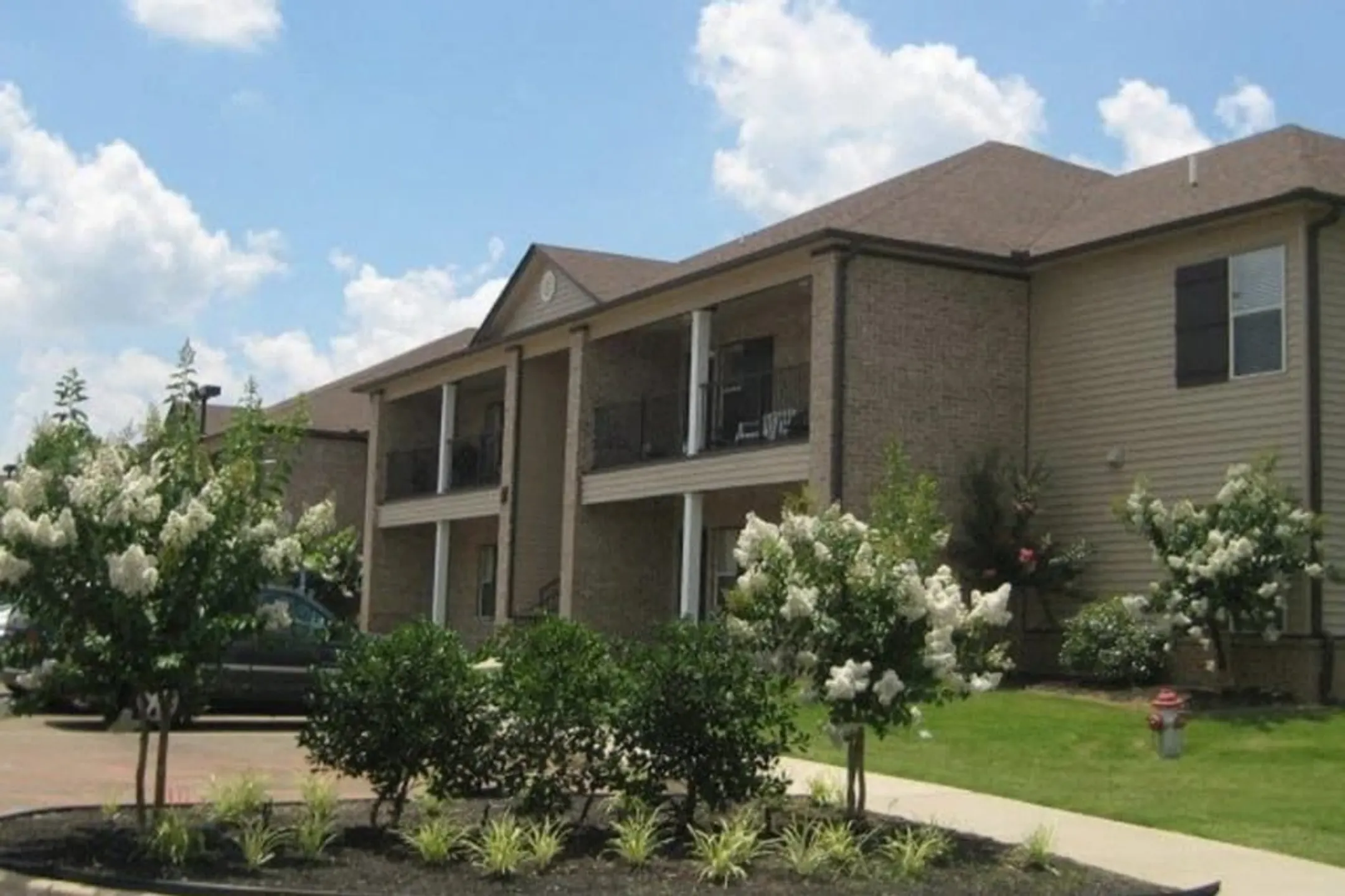 Franklin Square by ARIUM Apartments Munford, TN 38058