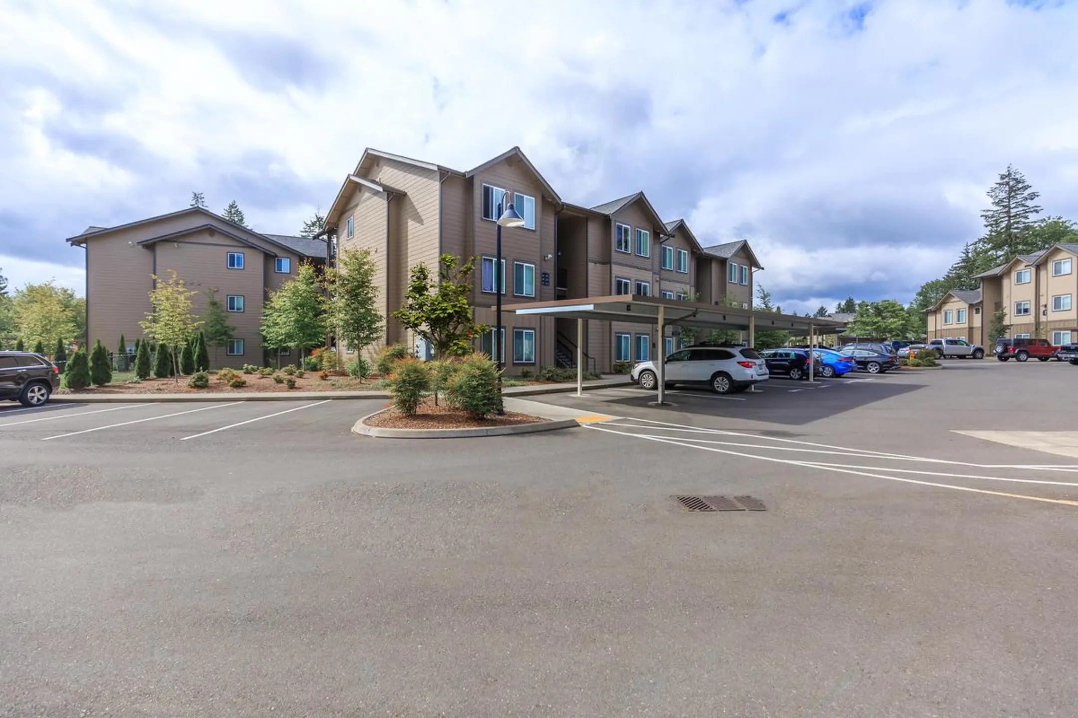 8Hundred West Apartments Olympia, WA 98503