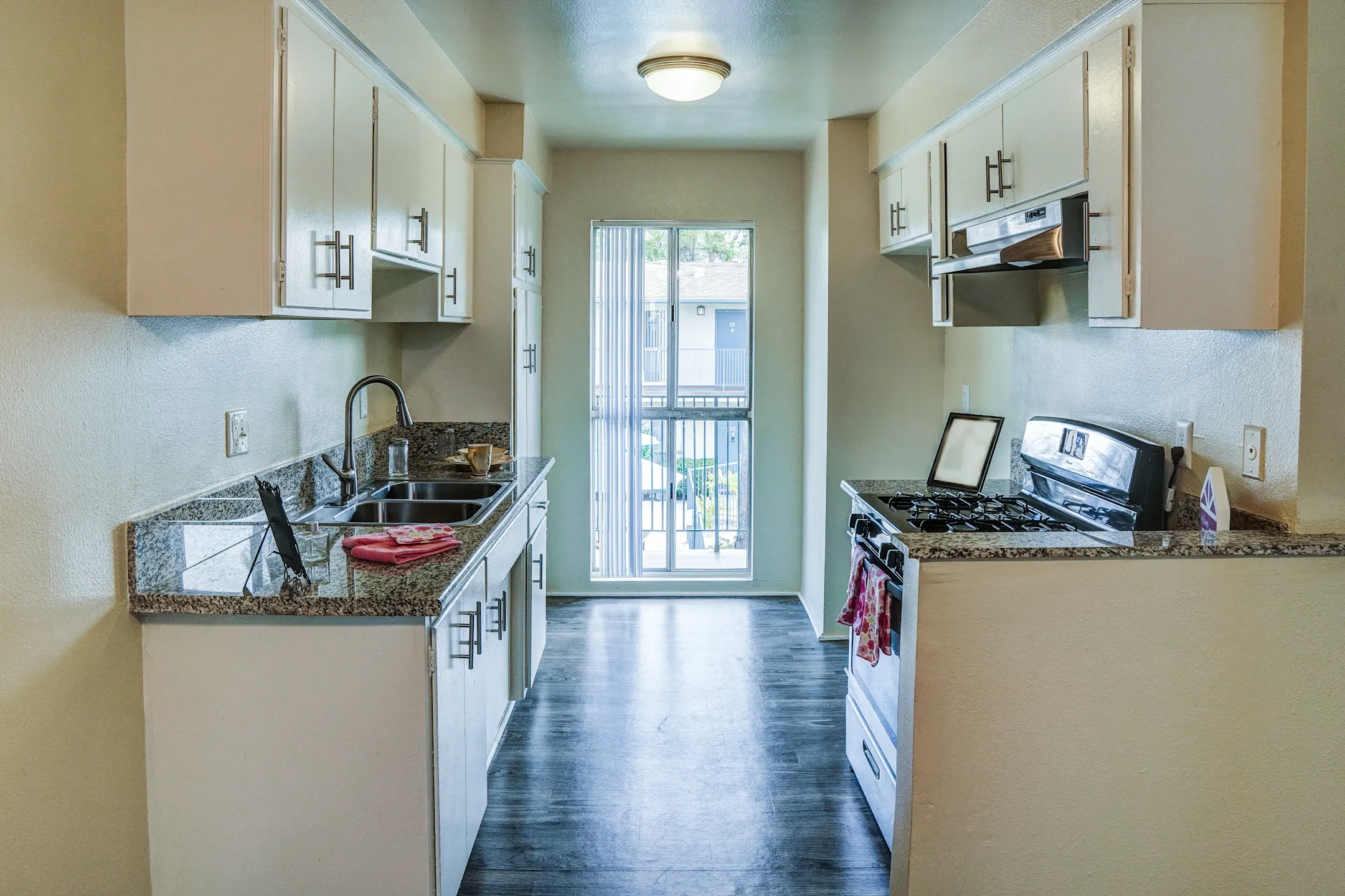 One Bedroom Apartment Covina