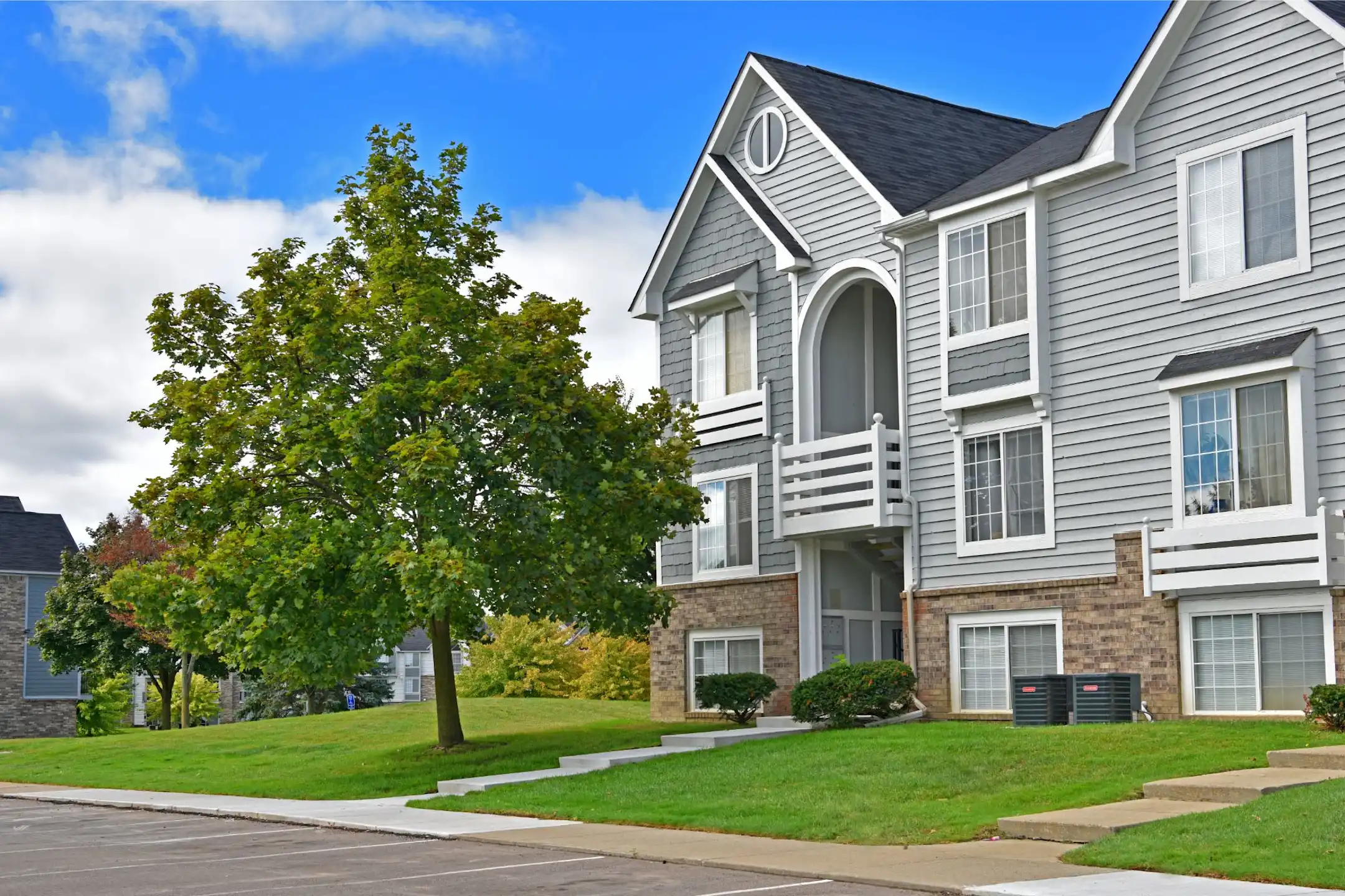 Building - Portsmouth - Novi, MI