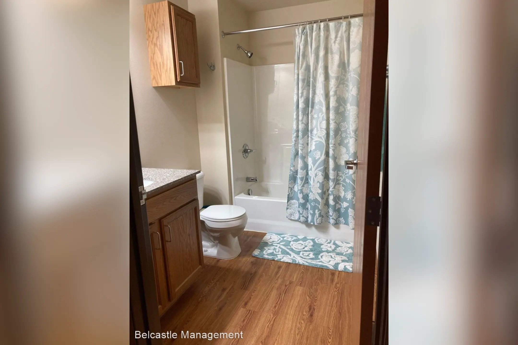 Bathroom - Citadel Apartments - Bismarck, ND