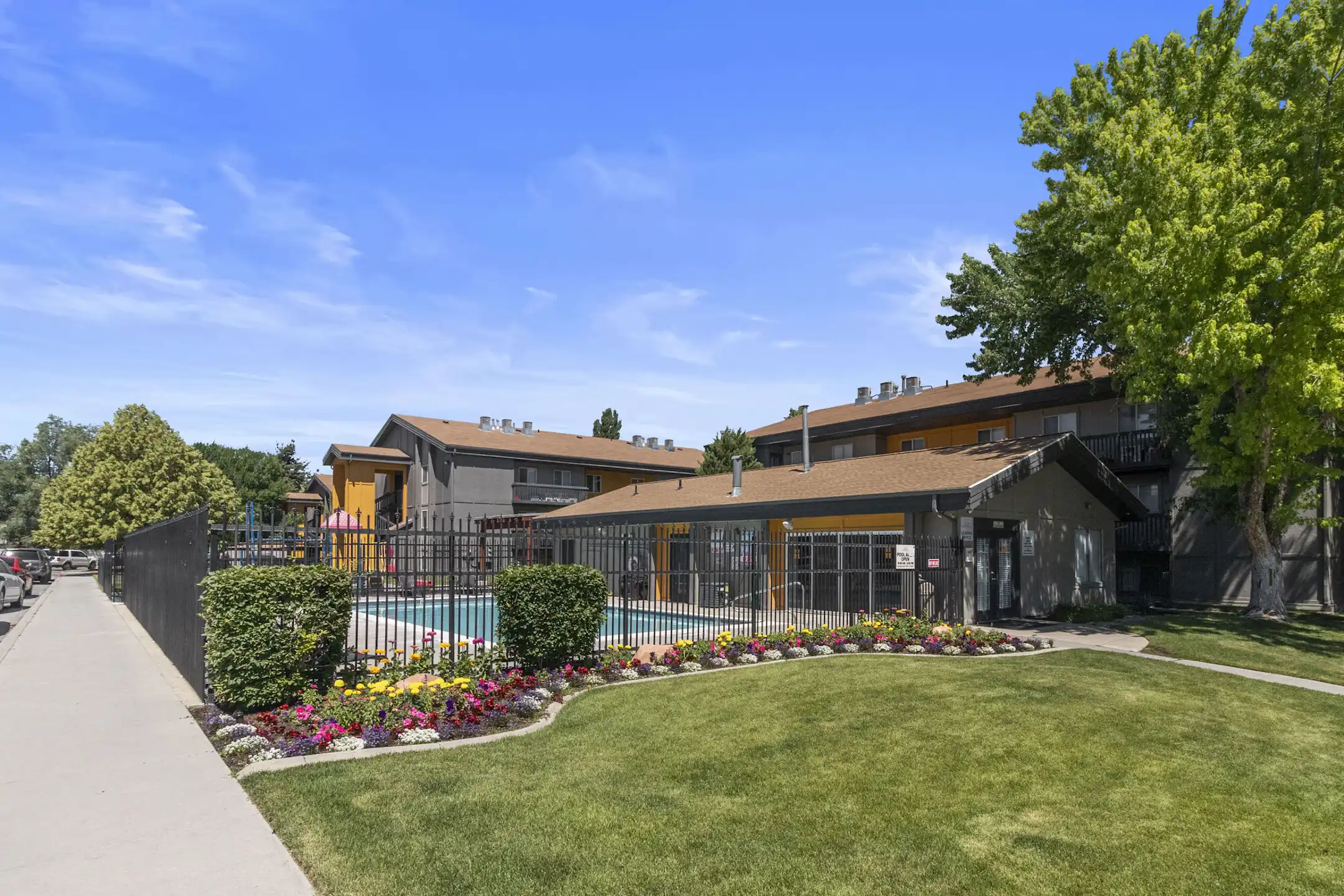 Building - Revolve - Murray, UT
