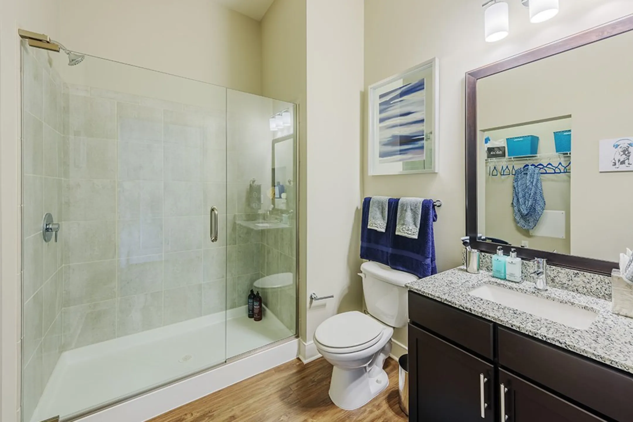 Bathroom - The Lincoln - Raleigh, NC