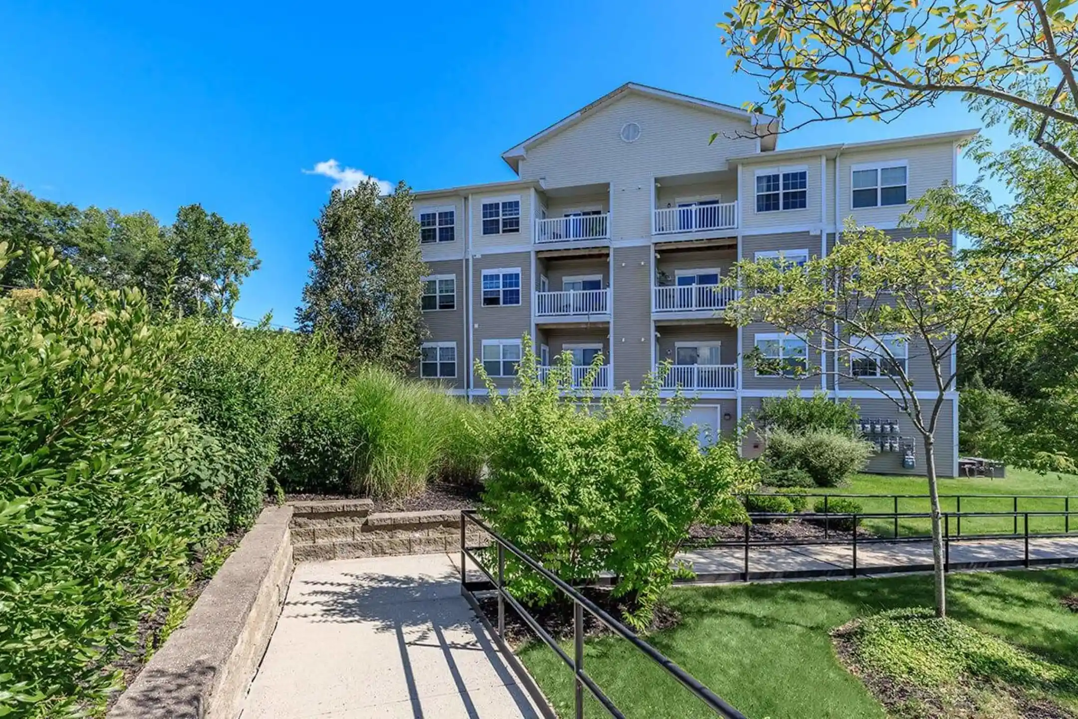 Crown Point Apartments 50 Saw Mill Rd Danbury, CT for Rent Rent.