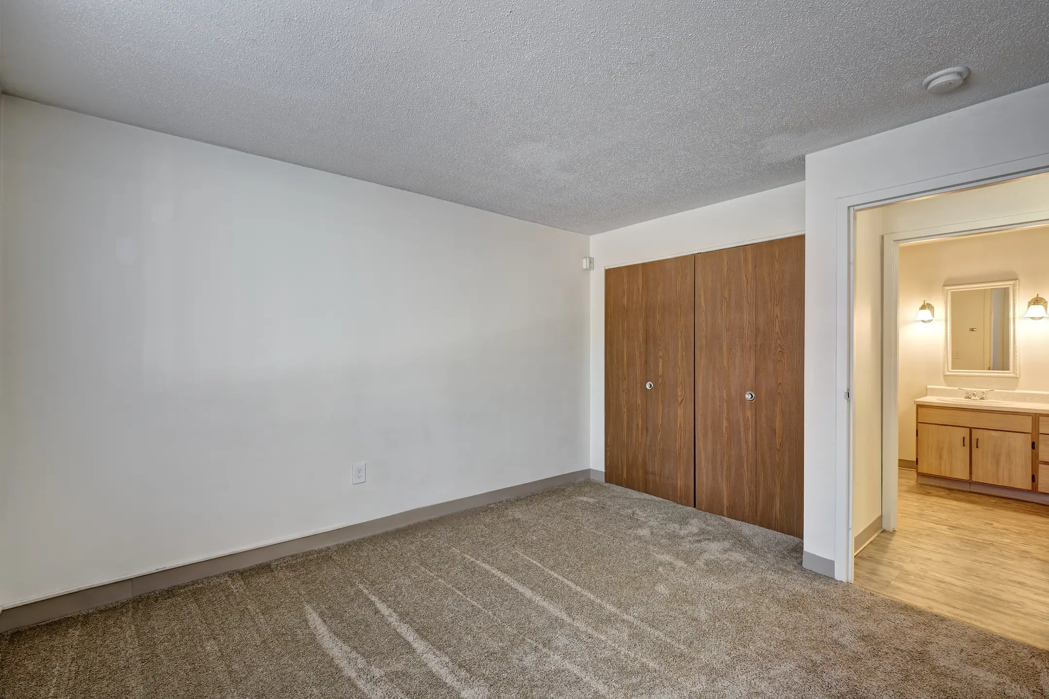 Woodland Apartments Apartments Coventry, RI 02816