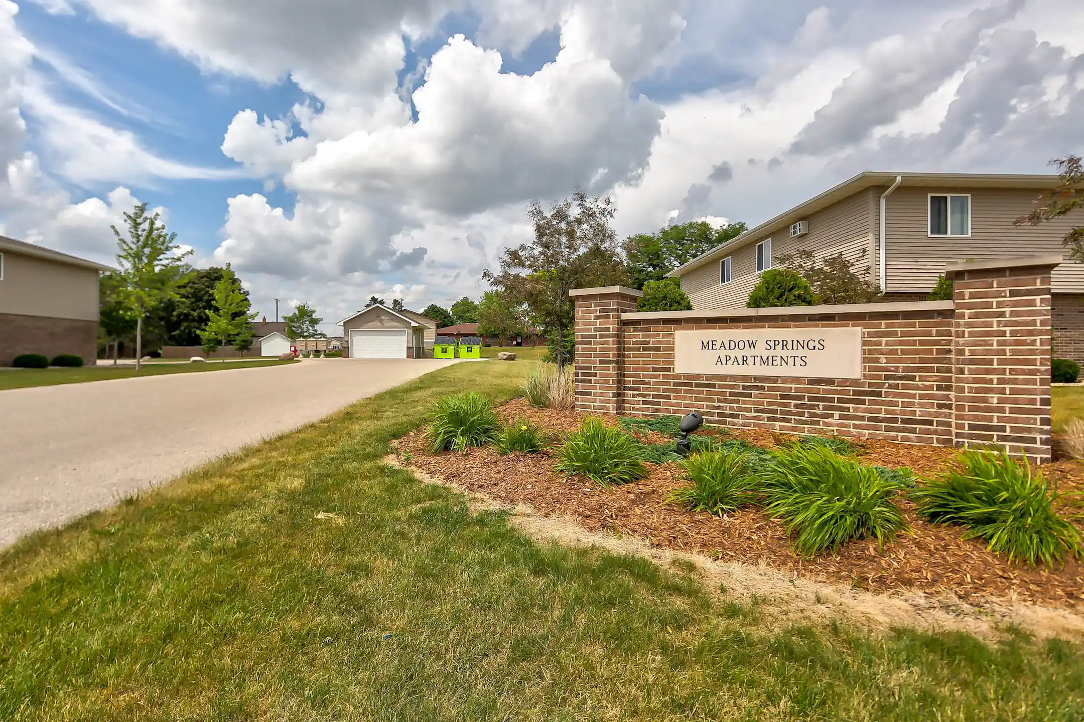 Meadow Springs Apartments 715 & 725 E. Reinel Street Jefferson, WI