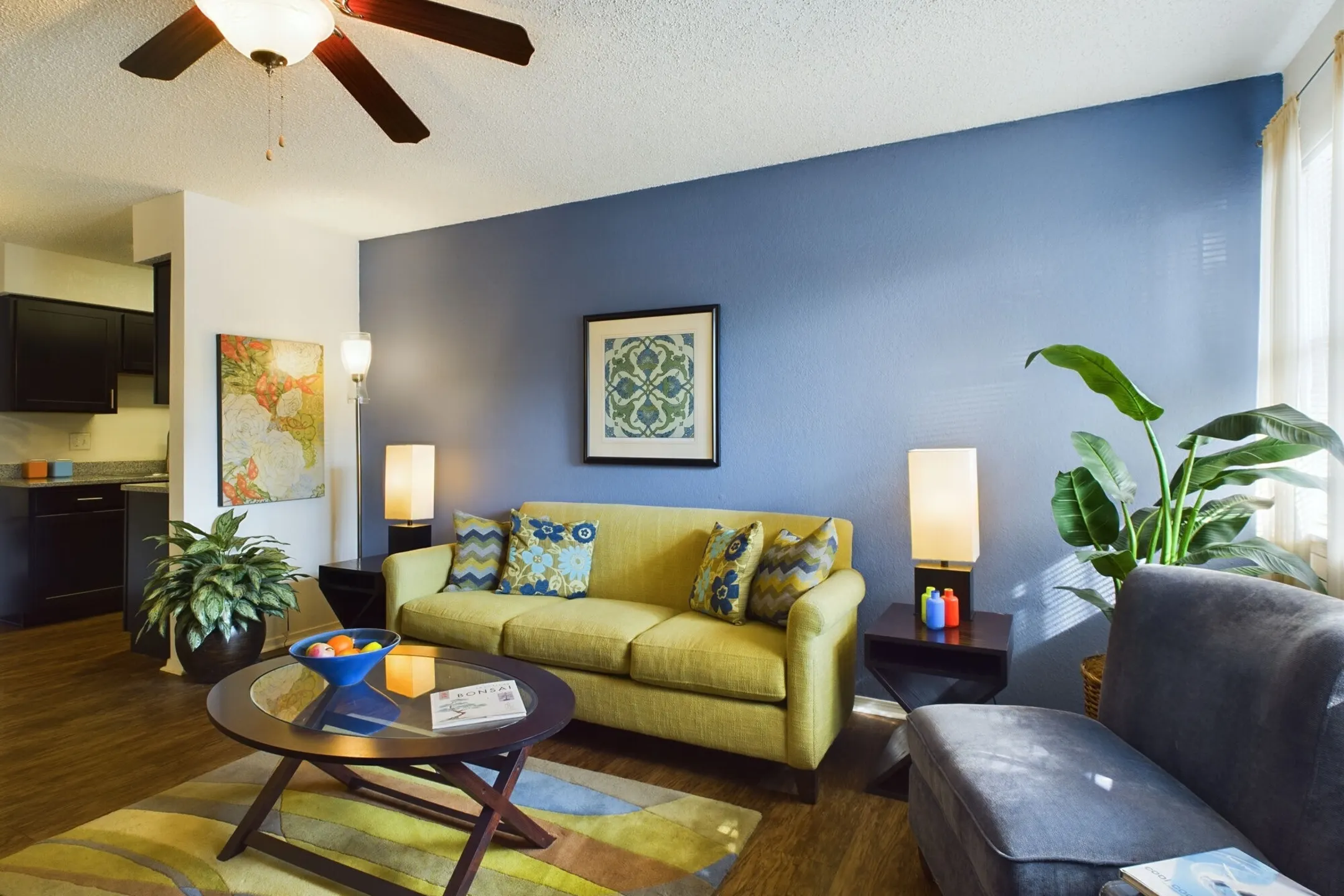 Living Room - Raintree Apartments - Lexington, KY